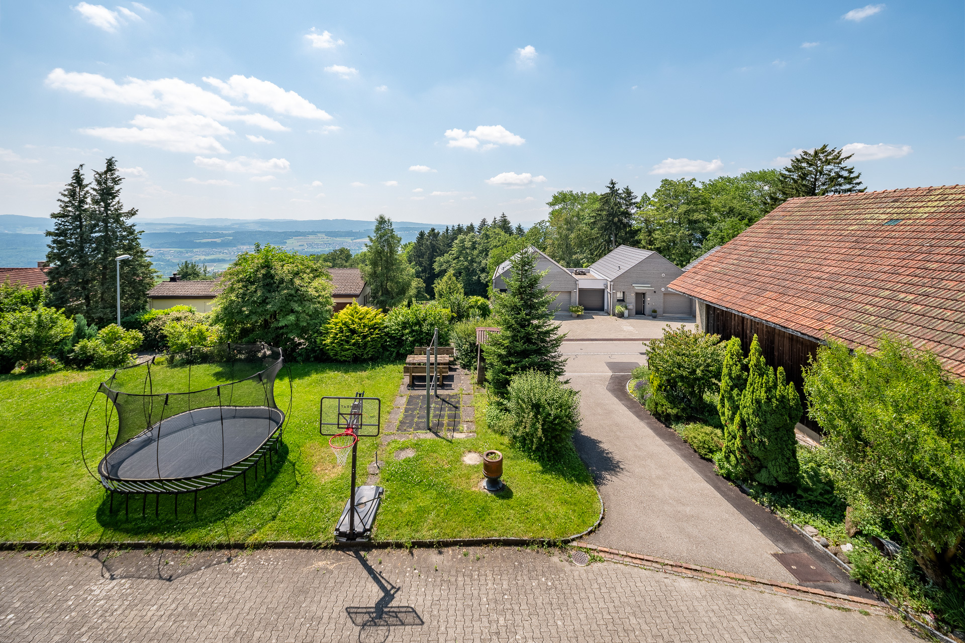 Aussicht vom Balkon (OG)