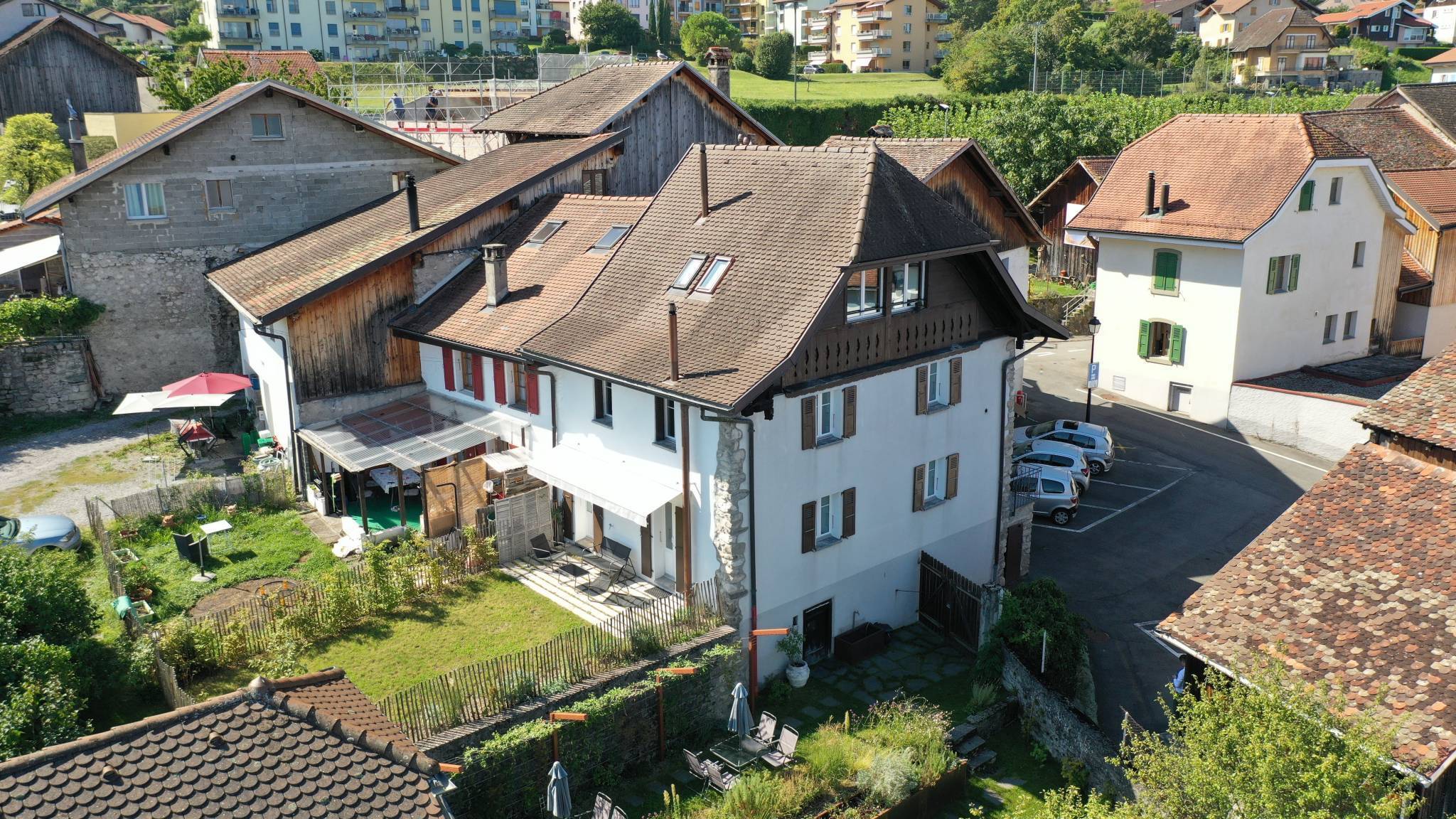 Photo 10