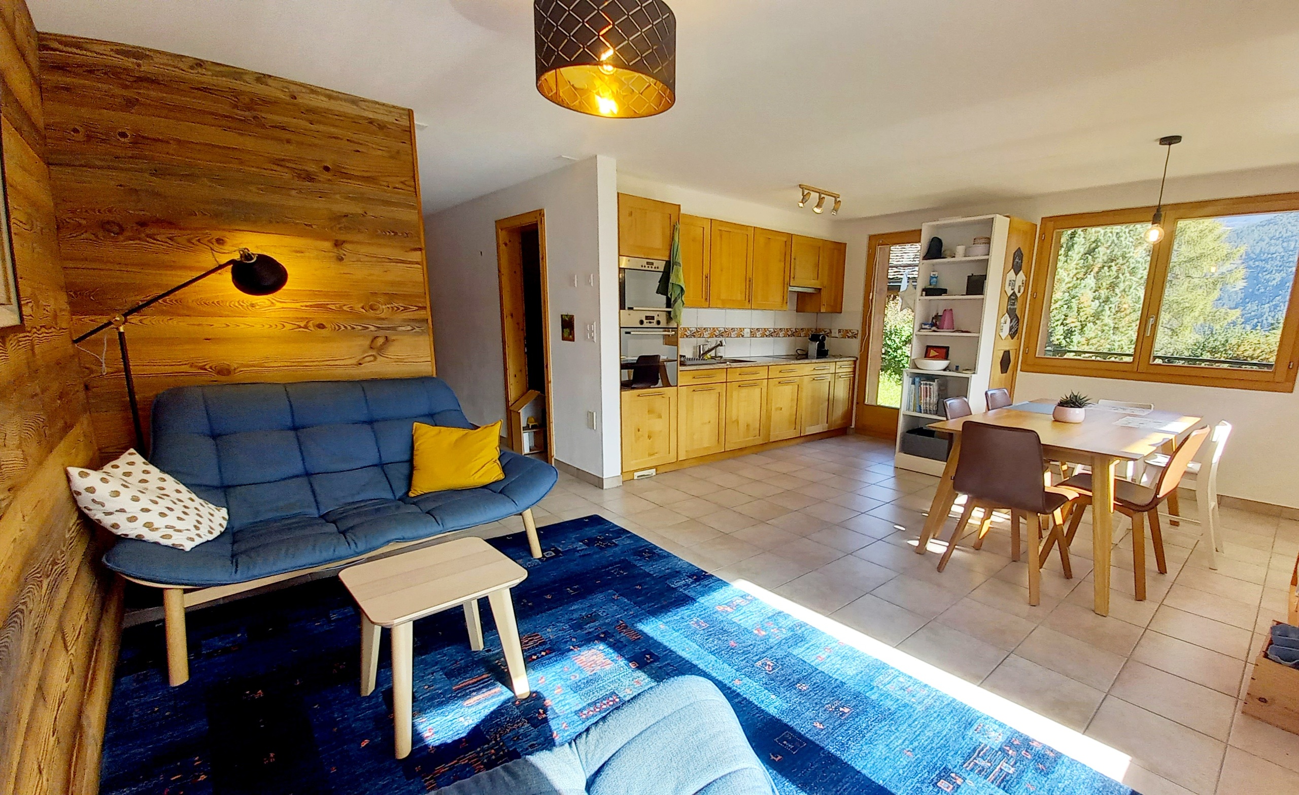 Coin séjour - coin repas - cuisine Coin séjour - coin repas - cuisine