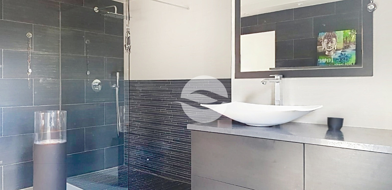 1er : Salle de douche privative