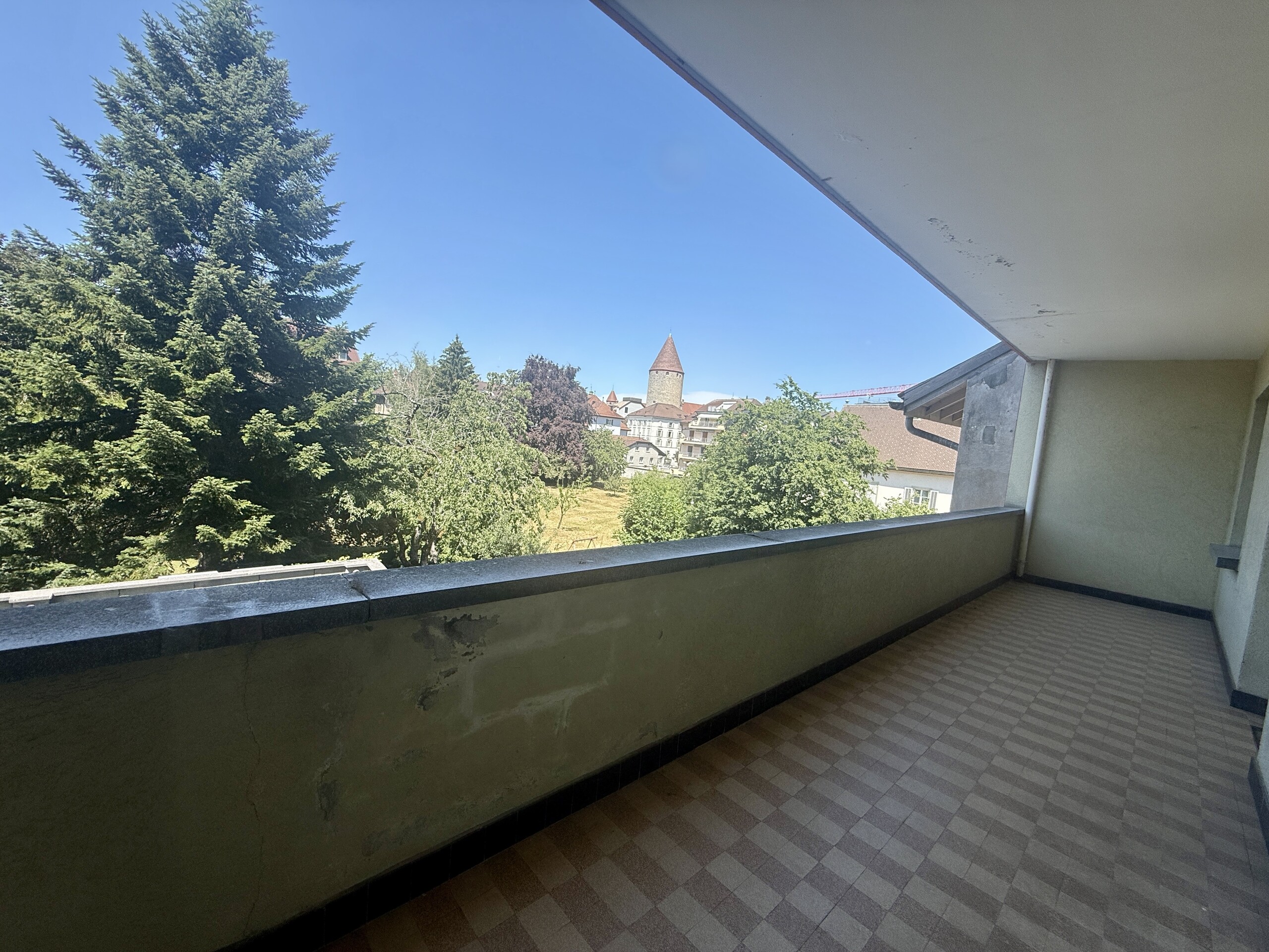 Firstview
