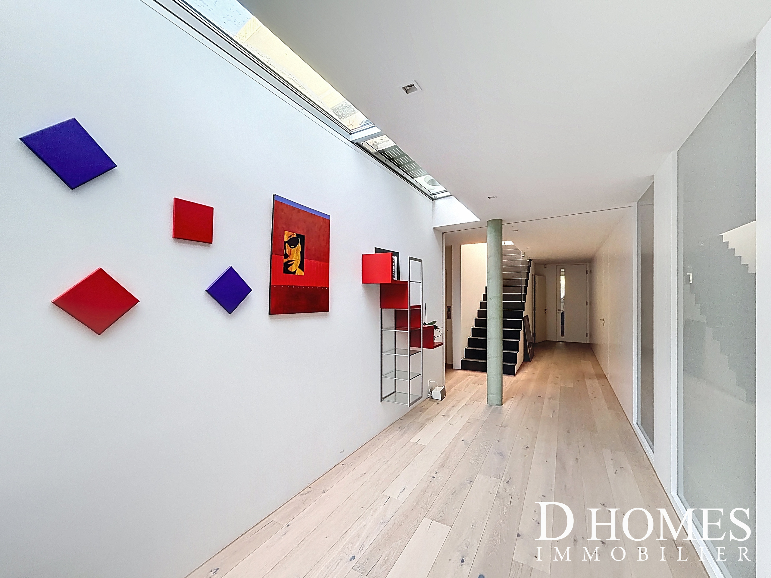 Interior view 8