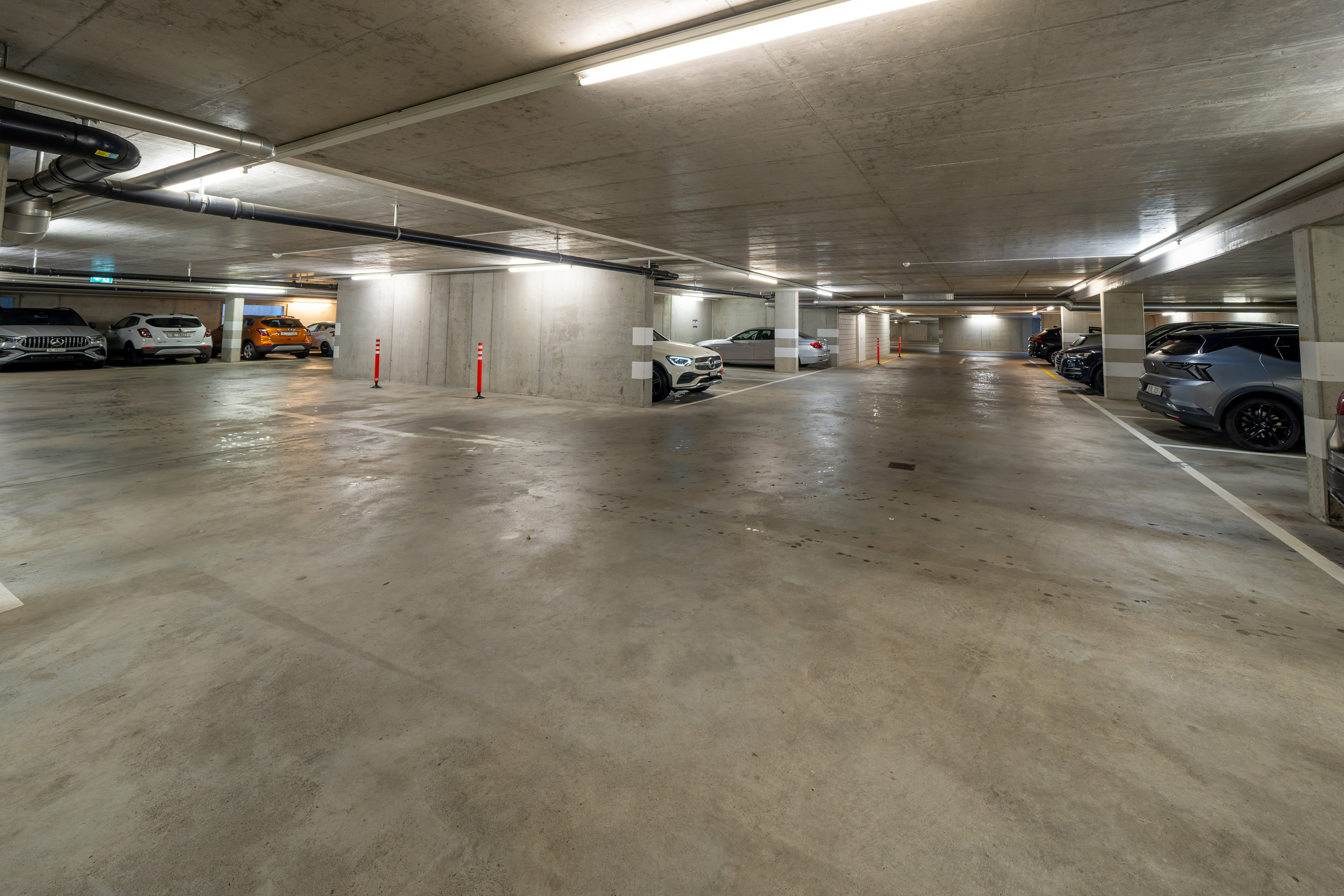 Interior view 5