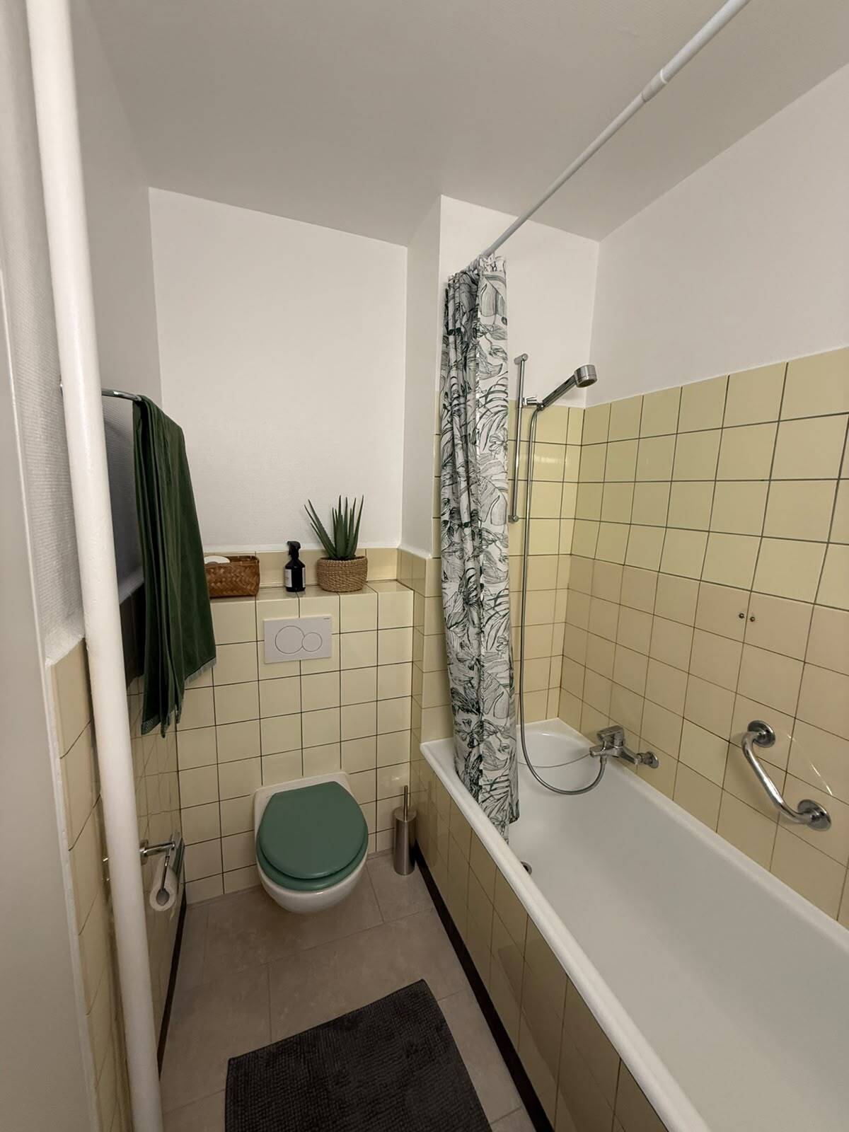 Interior view 4