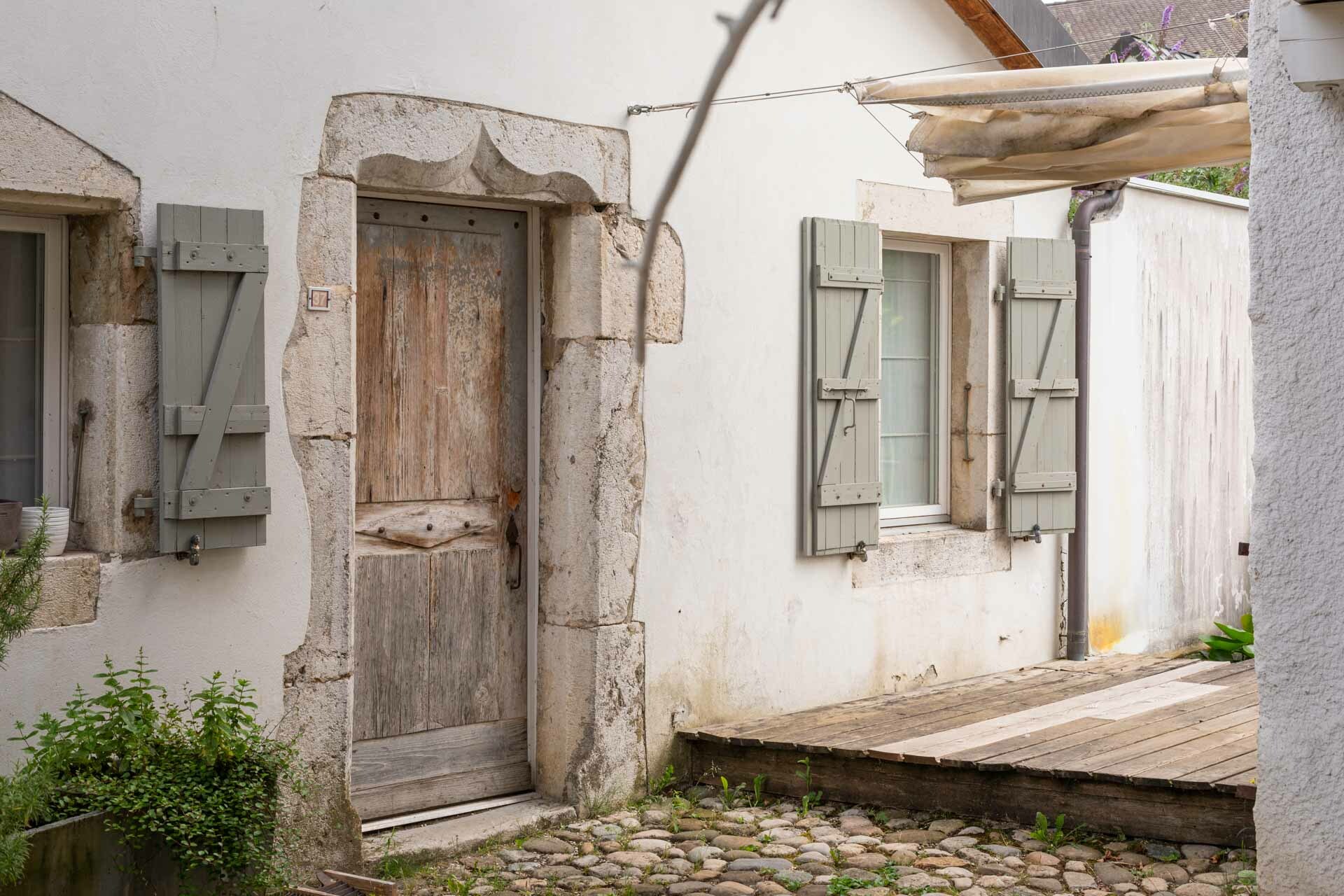 Entrée annexe Entrée annexe