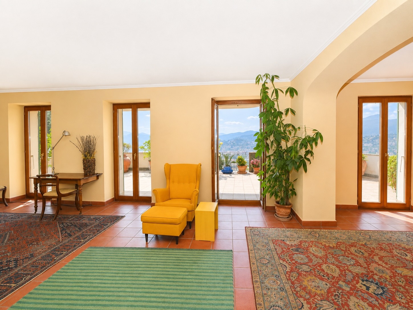 Interior view 1