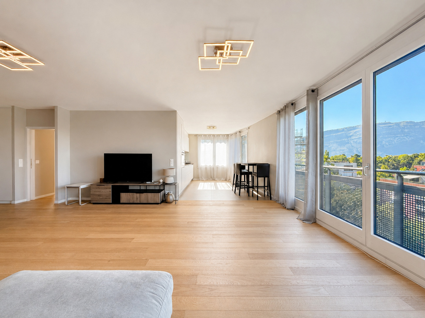 Interior view 1