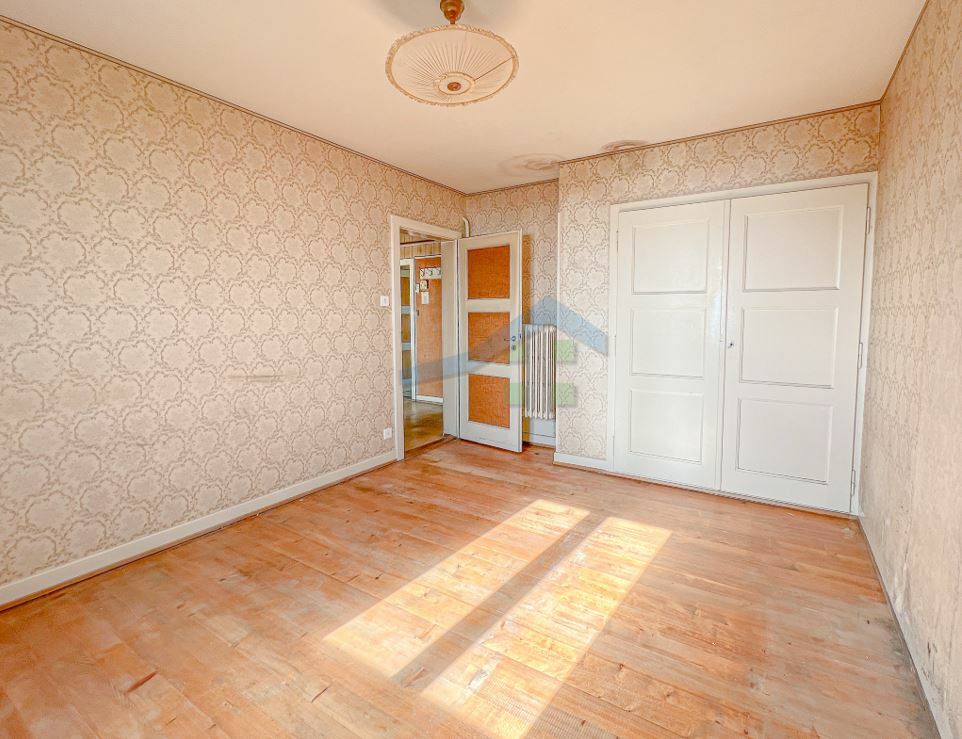 2ème étage (appartement de 3.5 pièces) - chambre