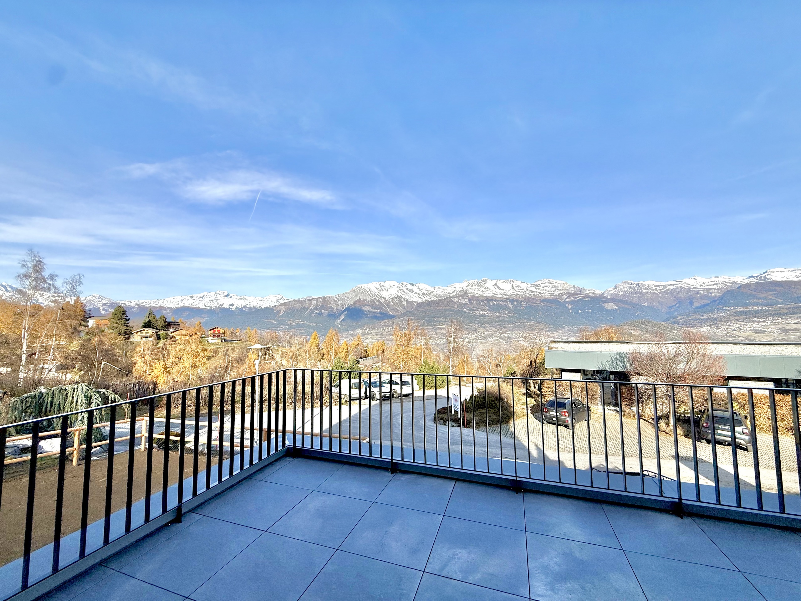 vue depuis terrasse du 1er chalet