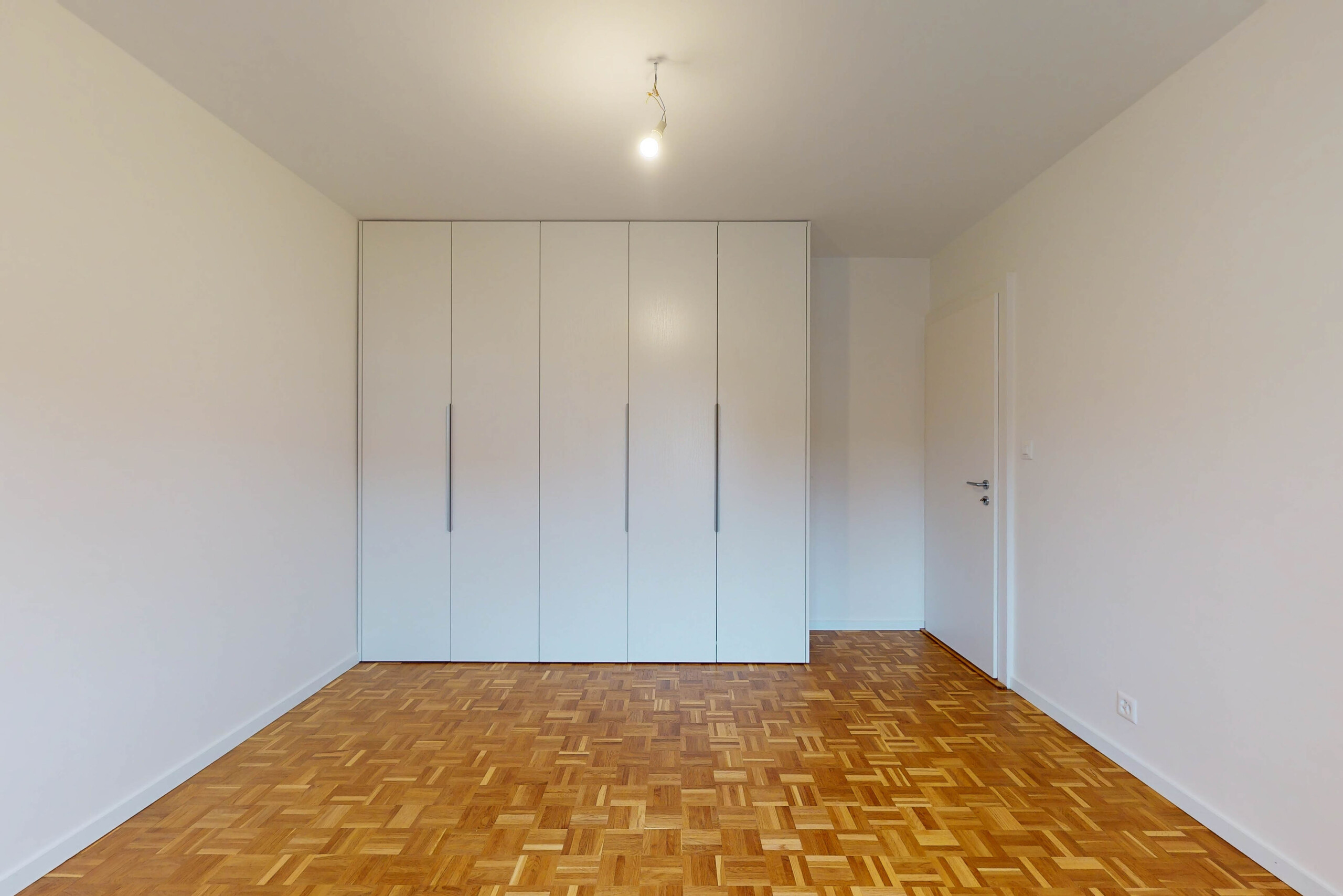 Interior view 7