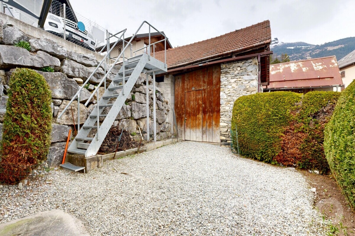 Photo 11