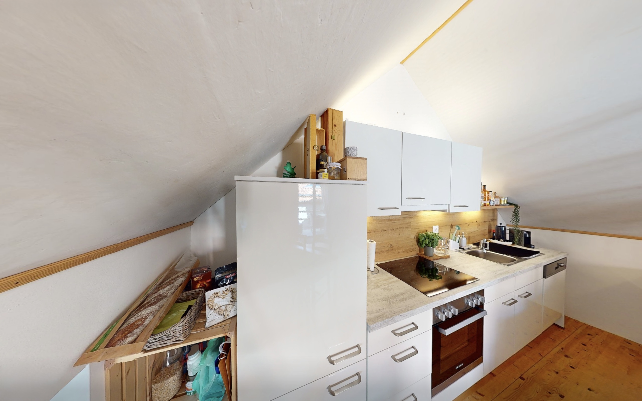 Interior view 2