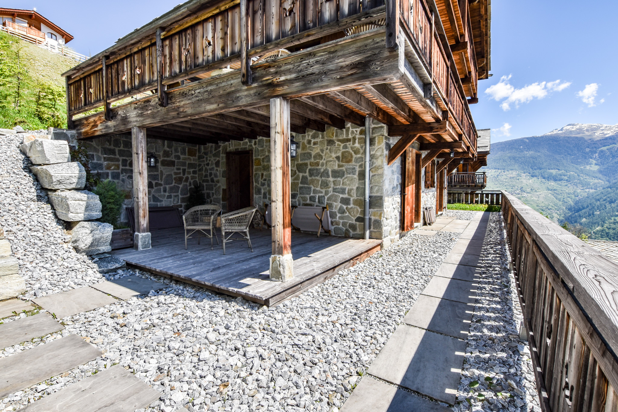 Exterior view 14