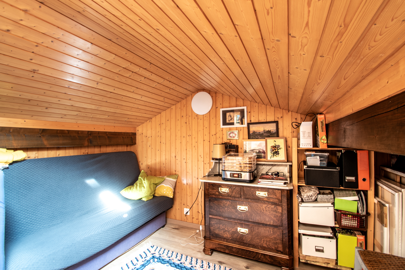 Pièce sur mezzanine