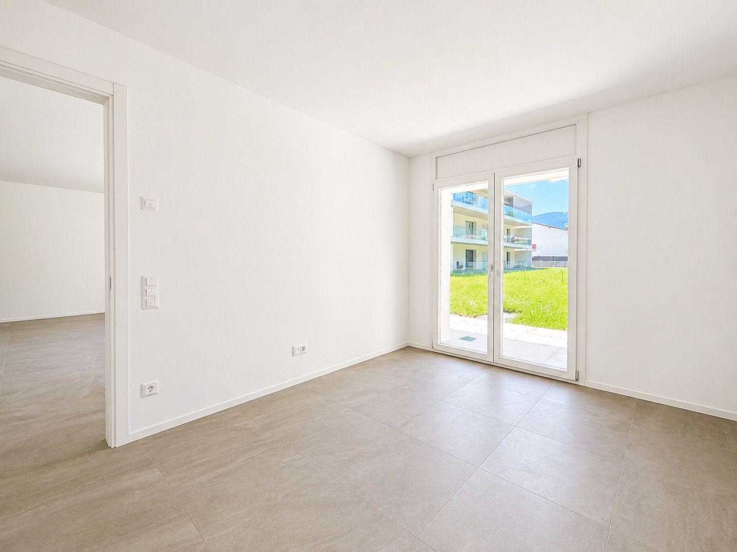 Interior view 4