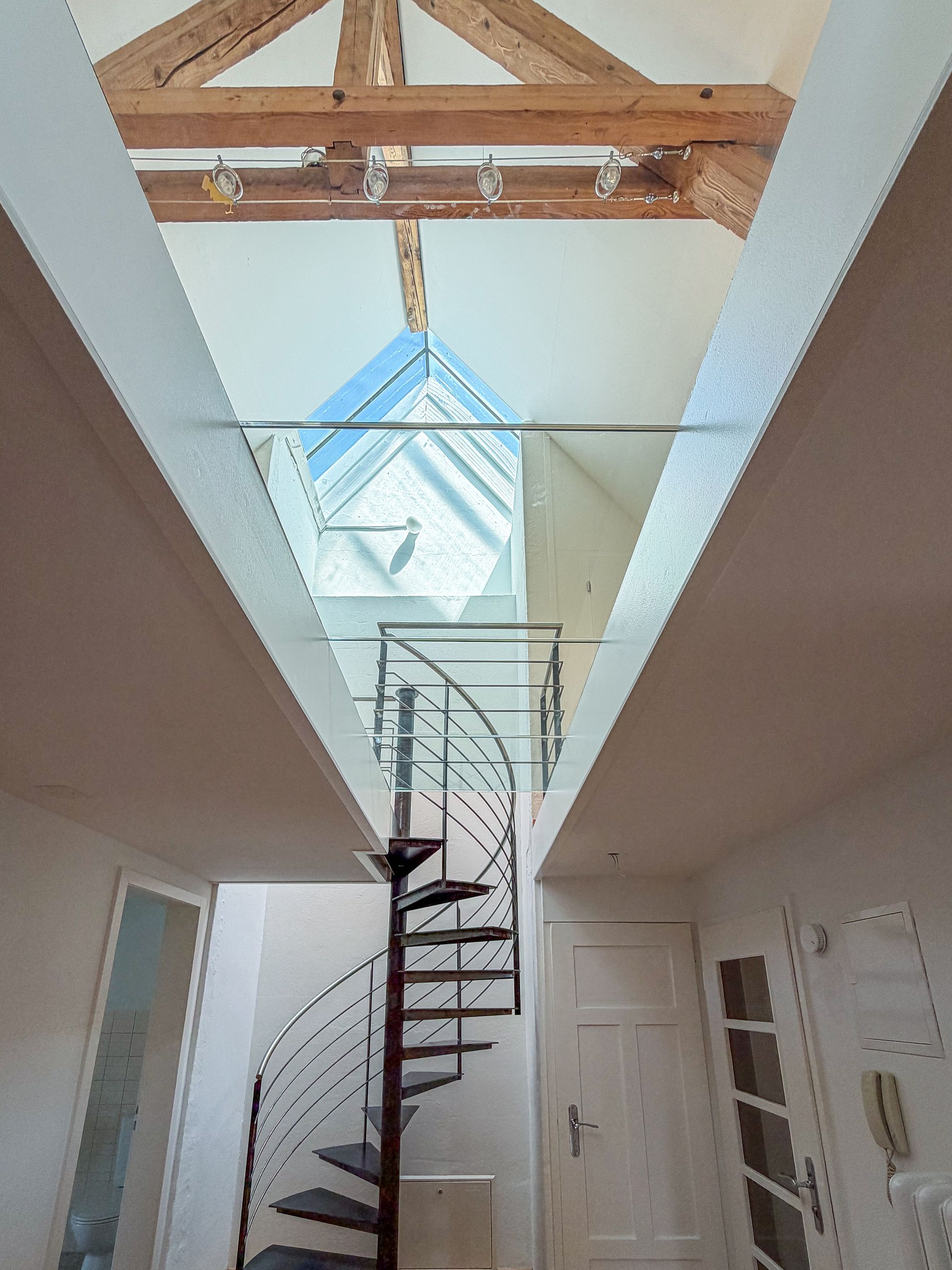 Interior view 3