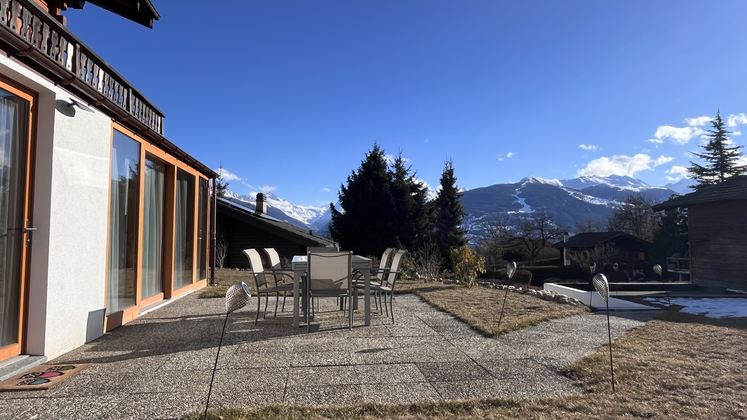 Terrasse ouest et panorama sud