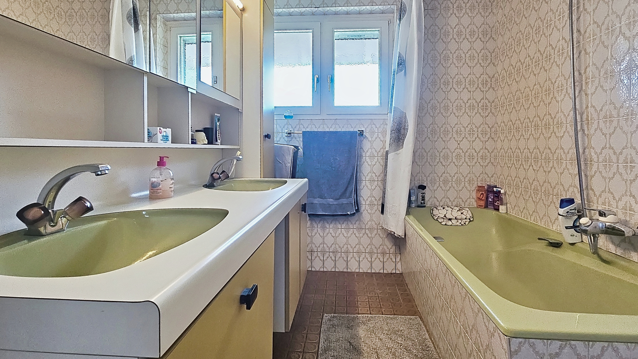 Salle de bain 2 - 1er étage Salle de bain 2 - 1er étage