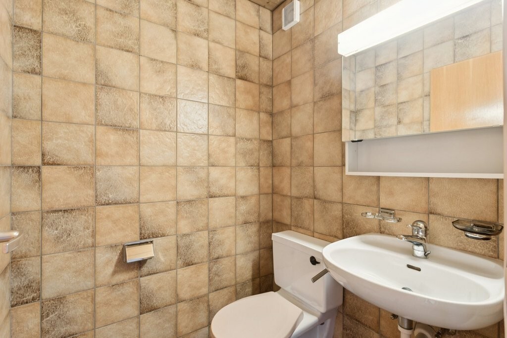 Picture 7