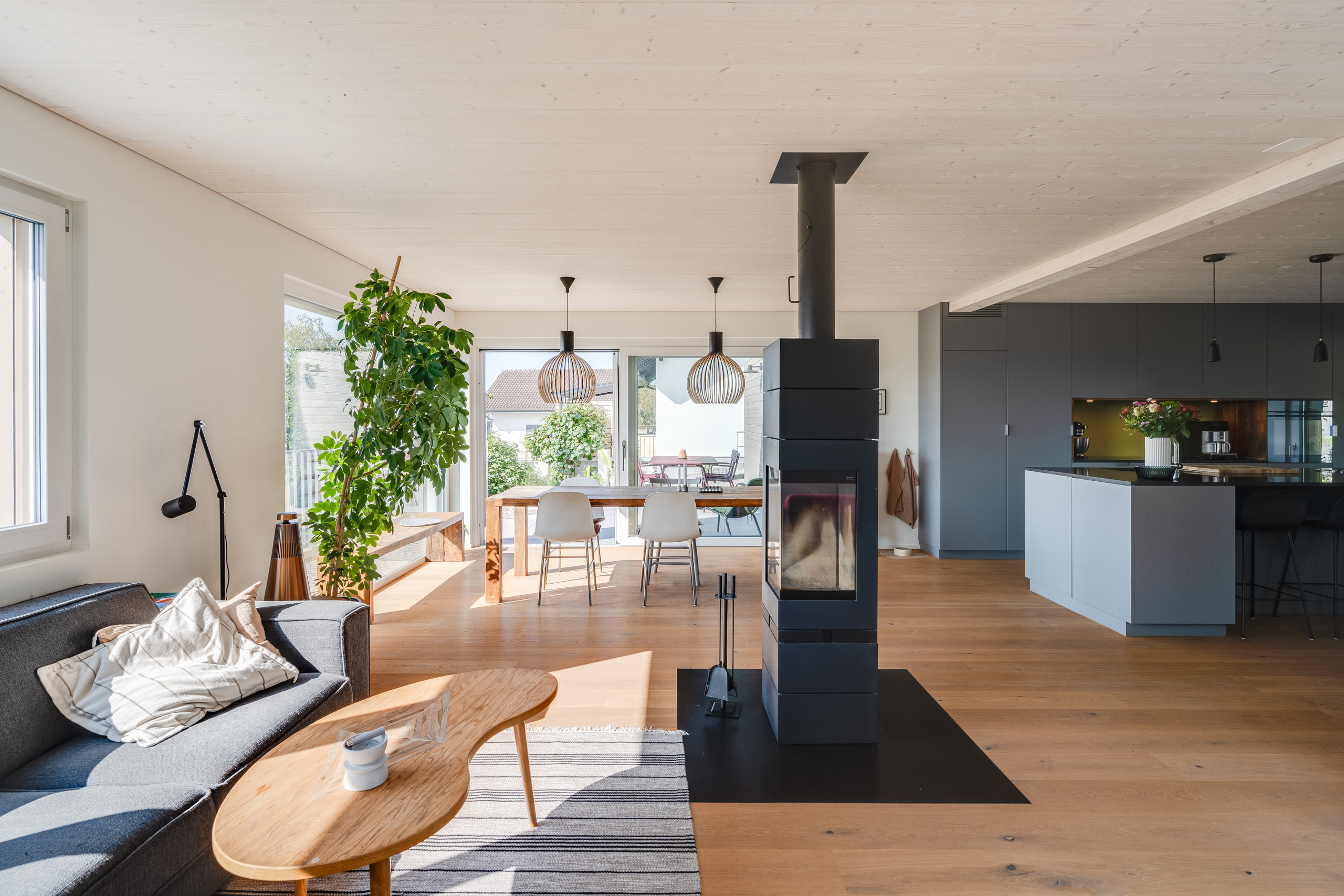 WOHN_ESSBEREICH MIT DIREKTEM TERRASSENZUGANG WOHN_ESSBEREICH MIT DIREKTEM TERRASSENZUGANG