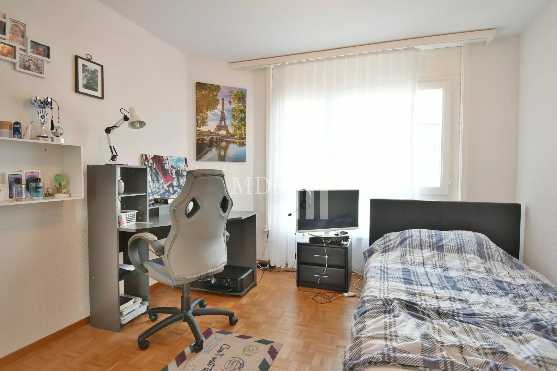 Photo 10