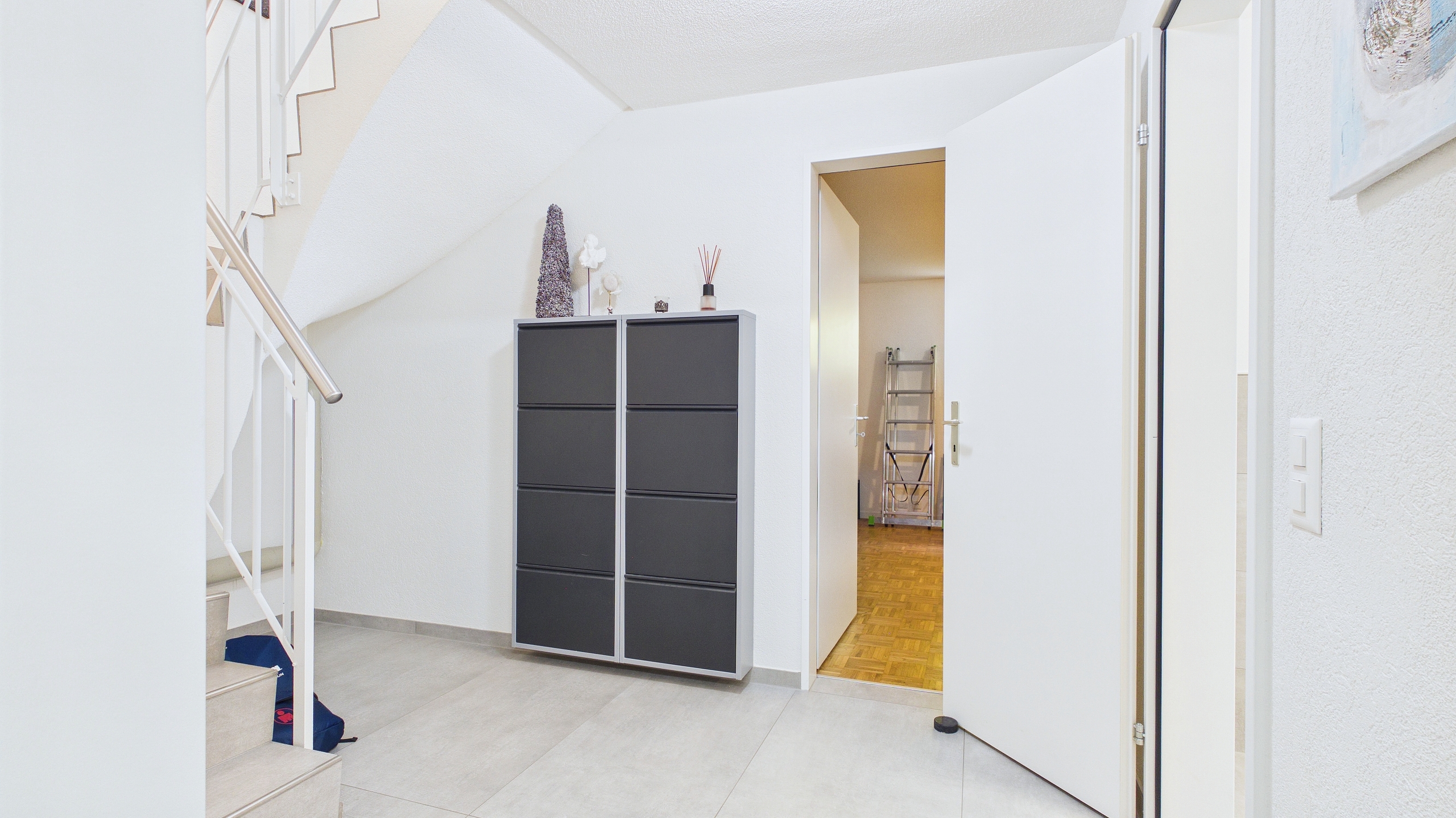 Vorplatz UG