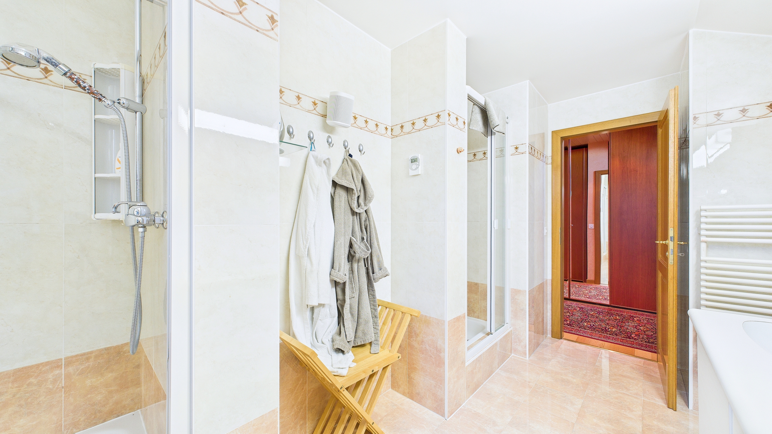 Interior view 5