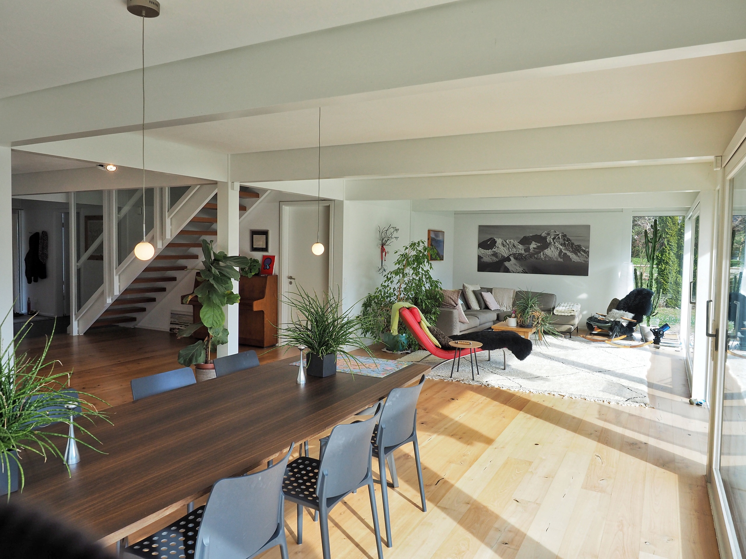 Interior view 13