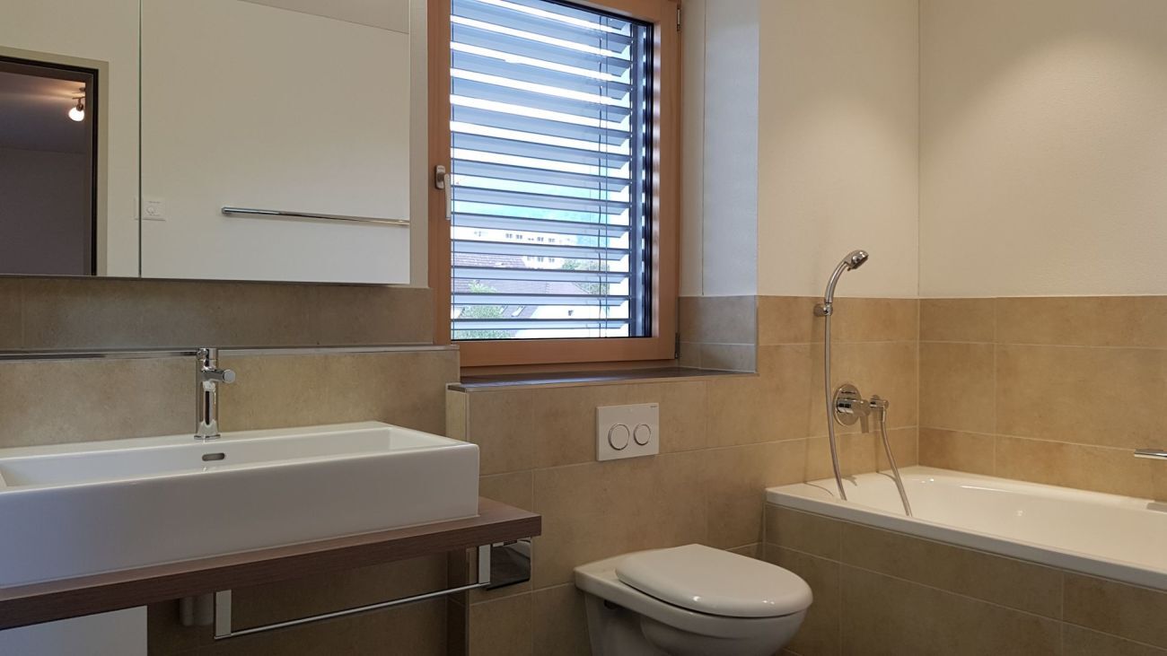 Nasszelle mit Badezimmer Nasszelle mit Badezimmer