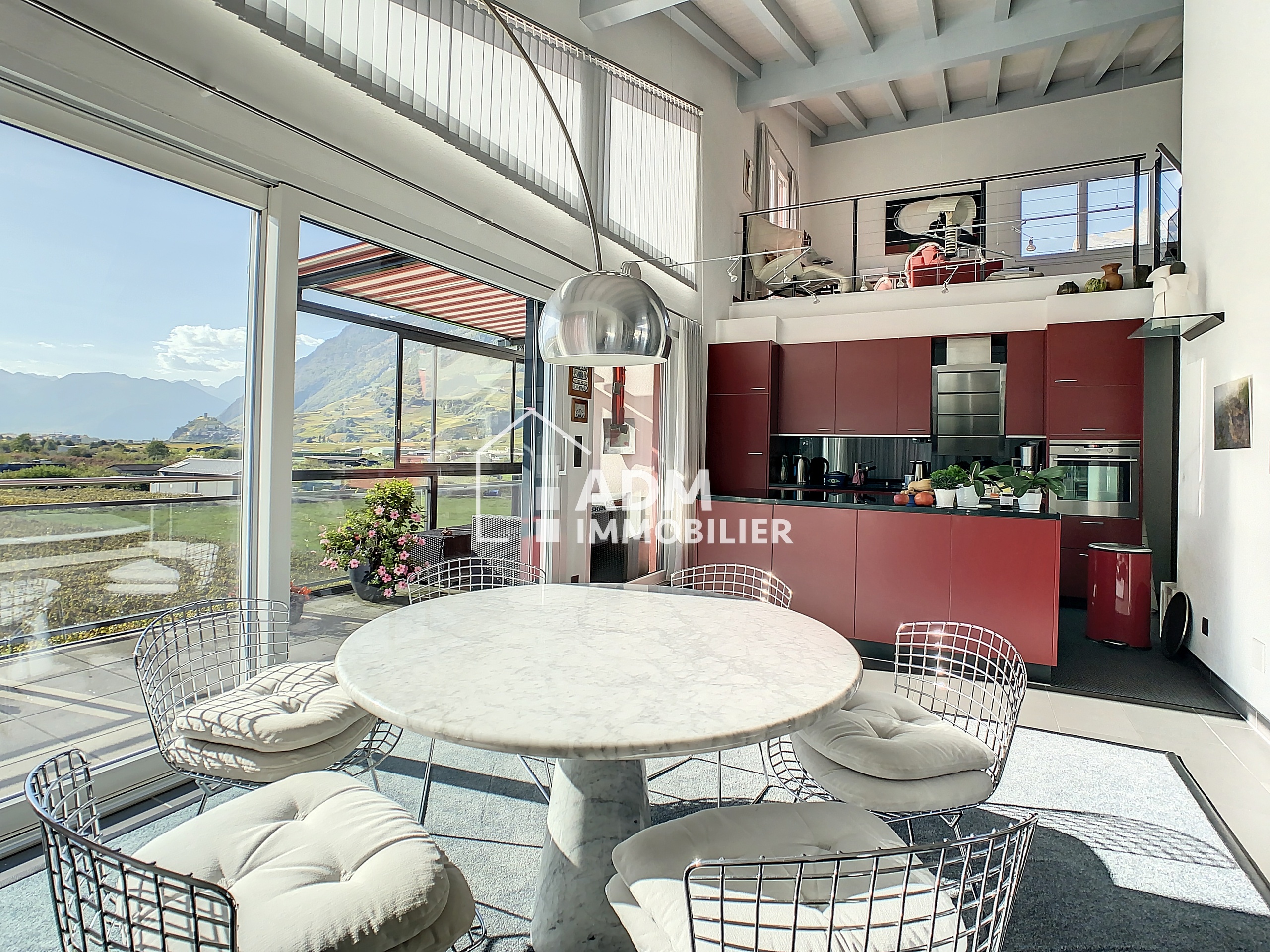 Cuisine  - pièce à vivre