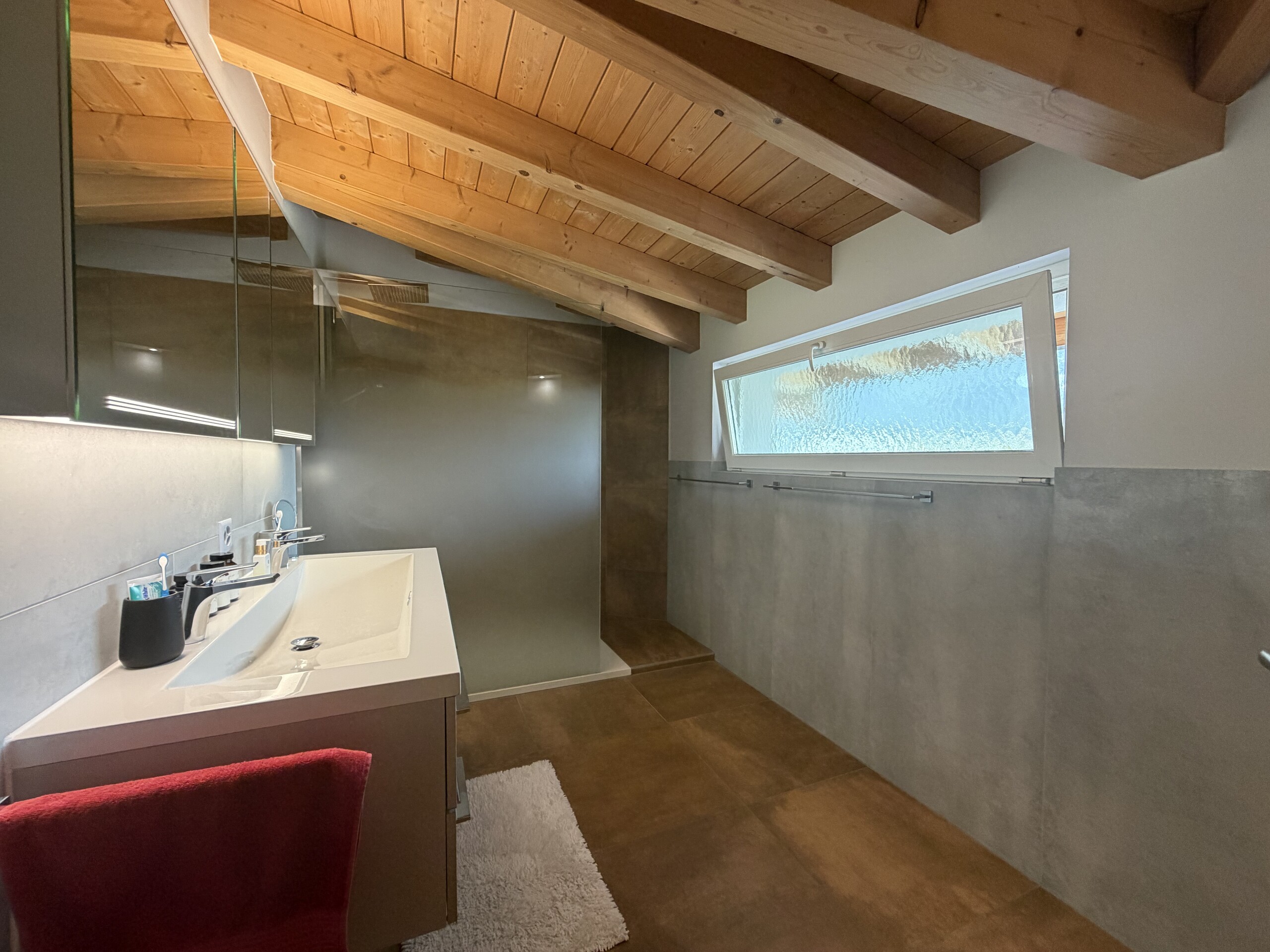 Interior view 7