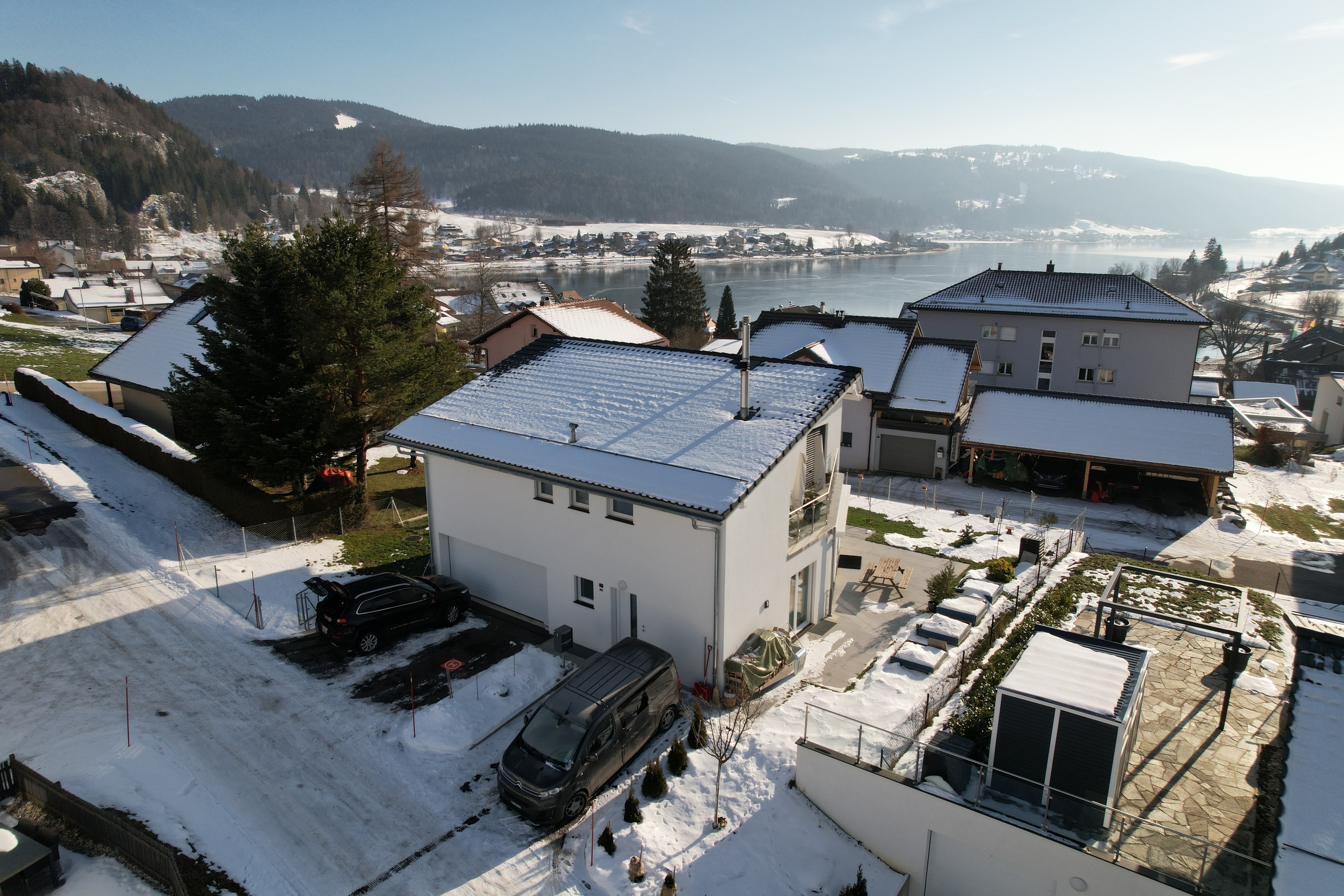 Exterior view 5