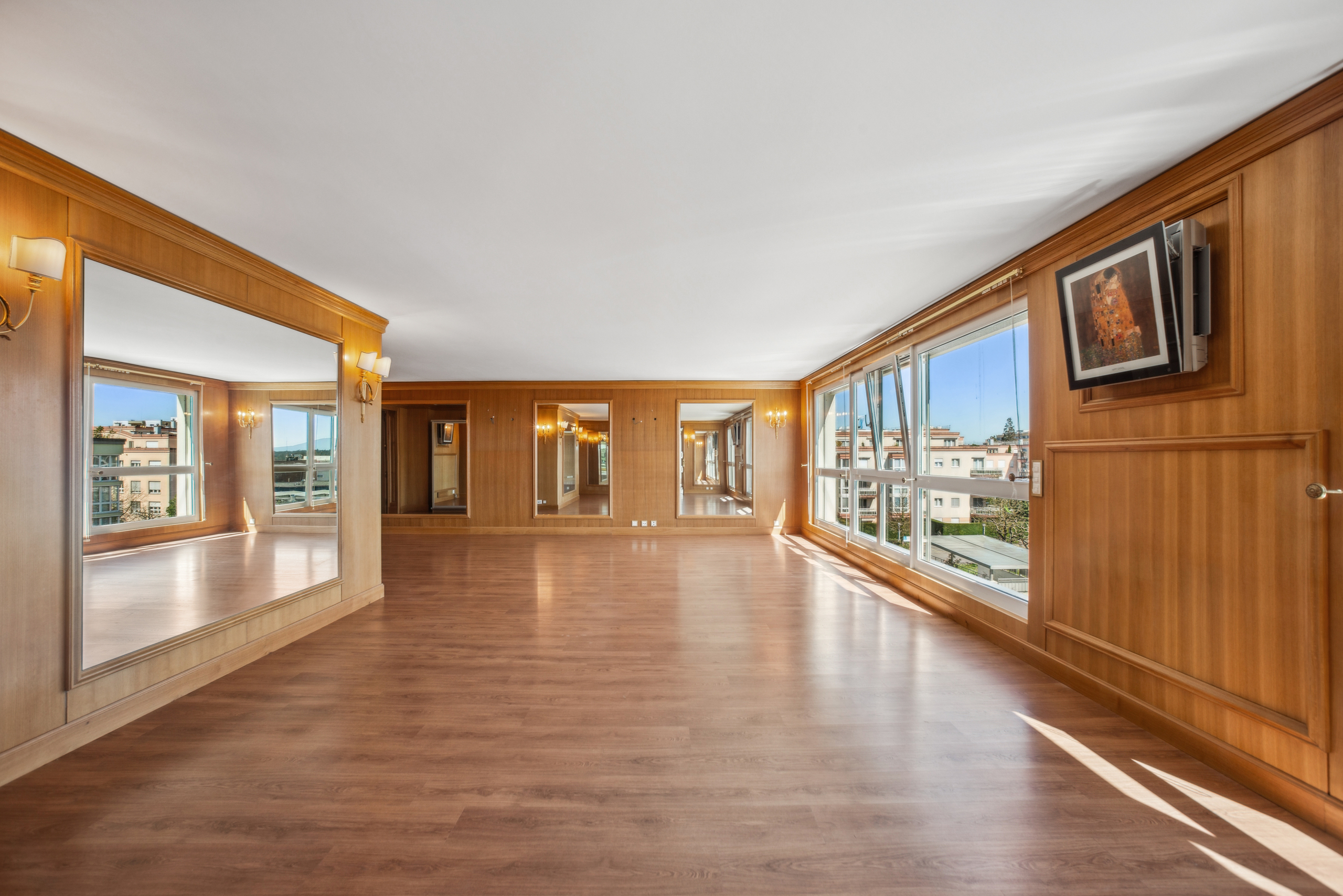 Interior view 5