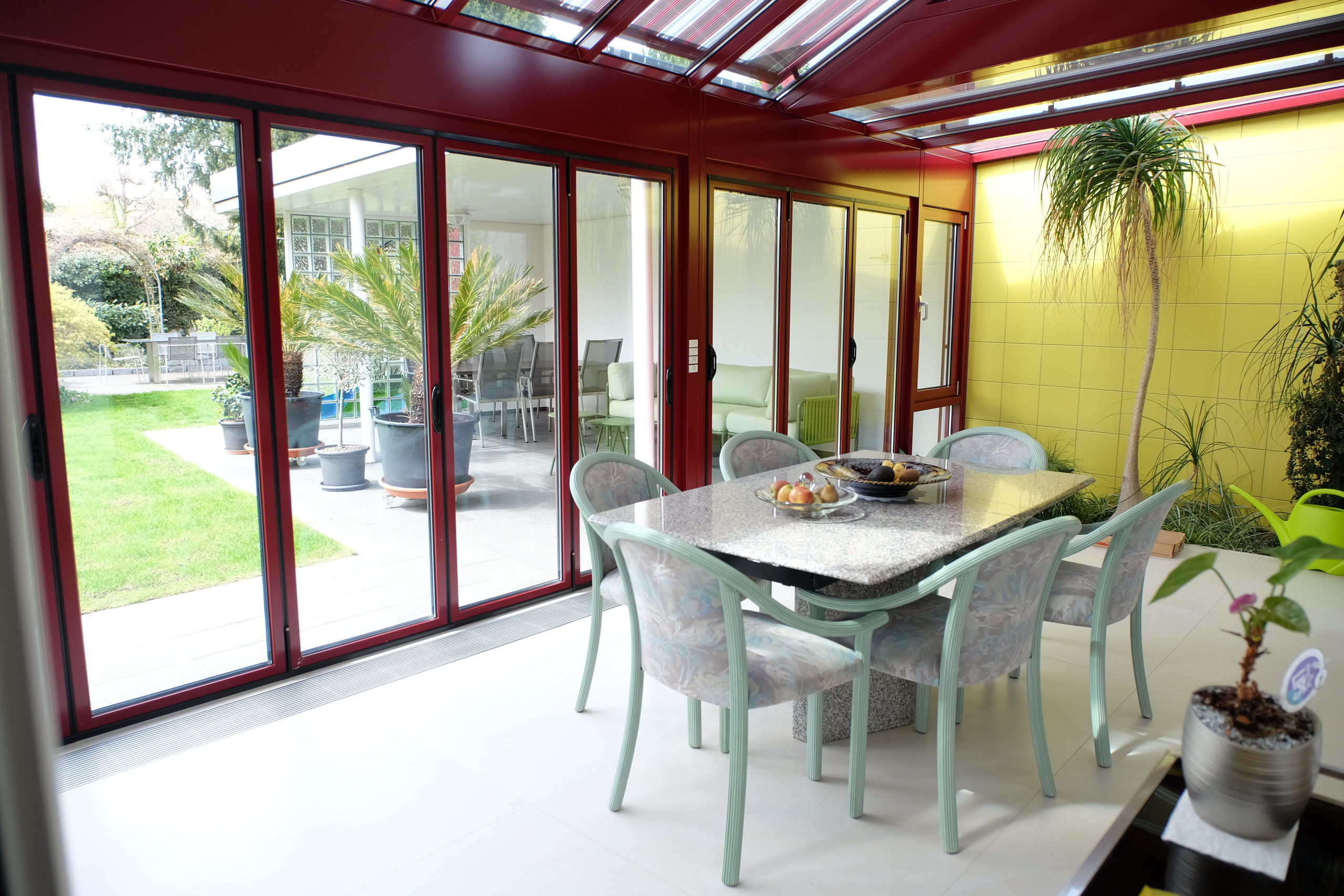 Wintergarten mit Zugang zum Sitzplatz Wintergarten mit Zugang zum Sitzplatz