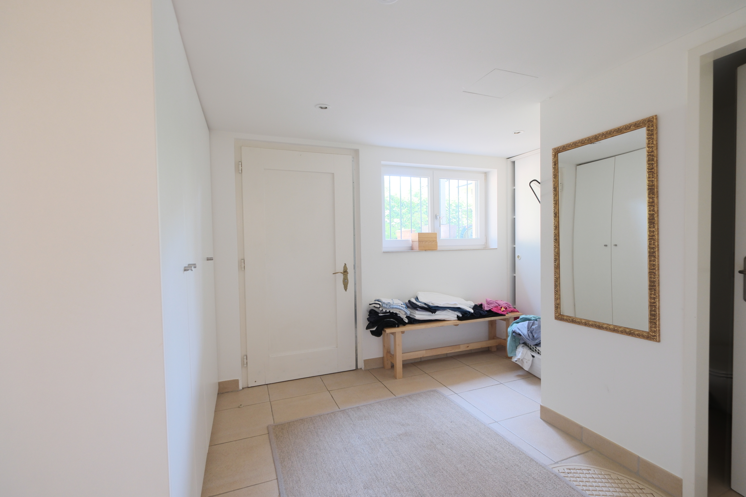 Eingang Einliegerwohnung UG Eingang Einliegerwohnung UG