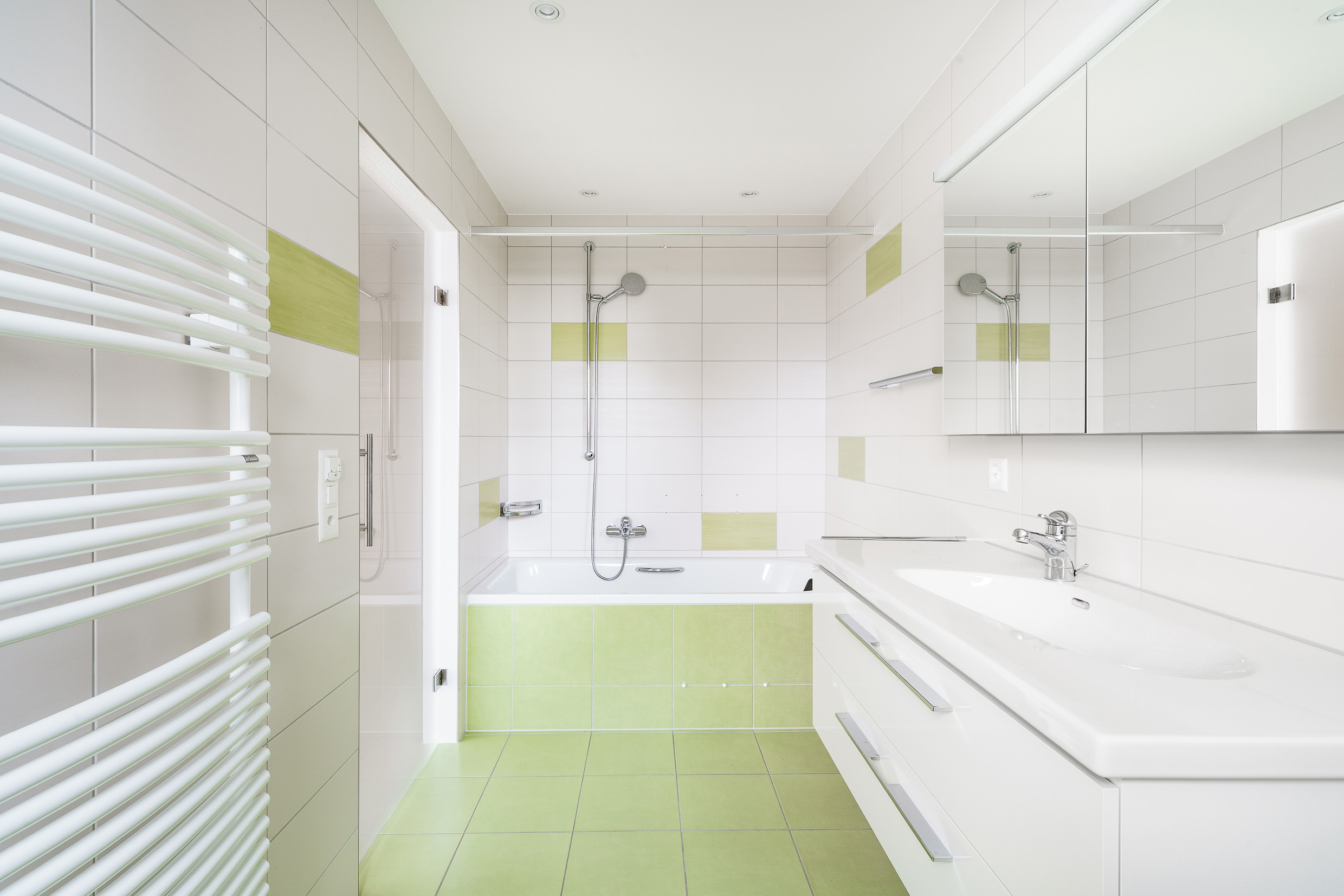 Nasszelle Gartengeschoss