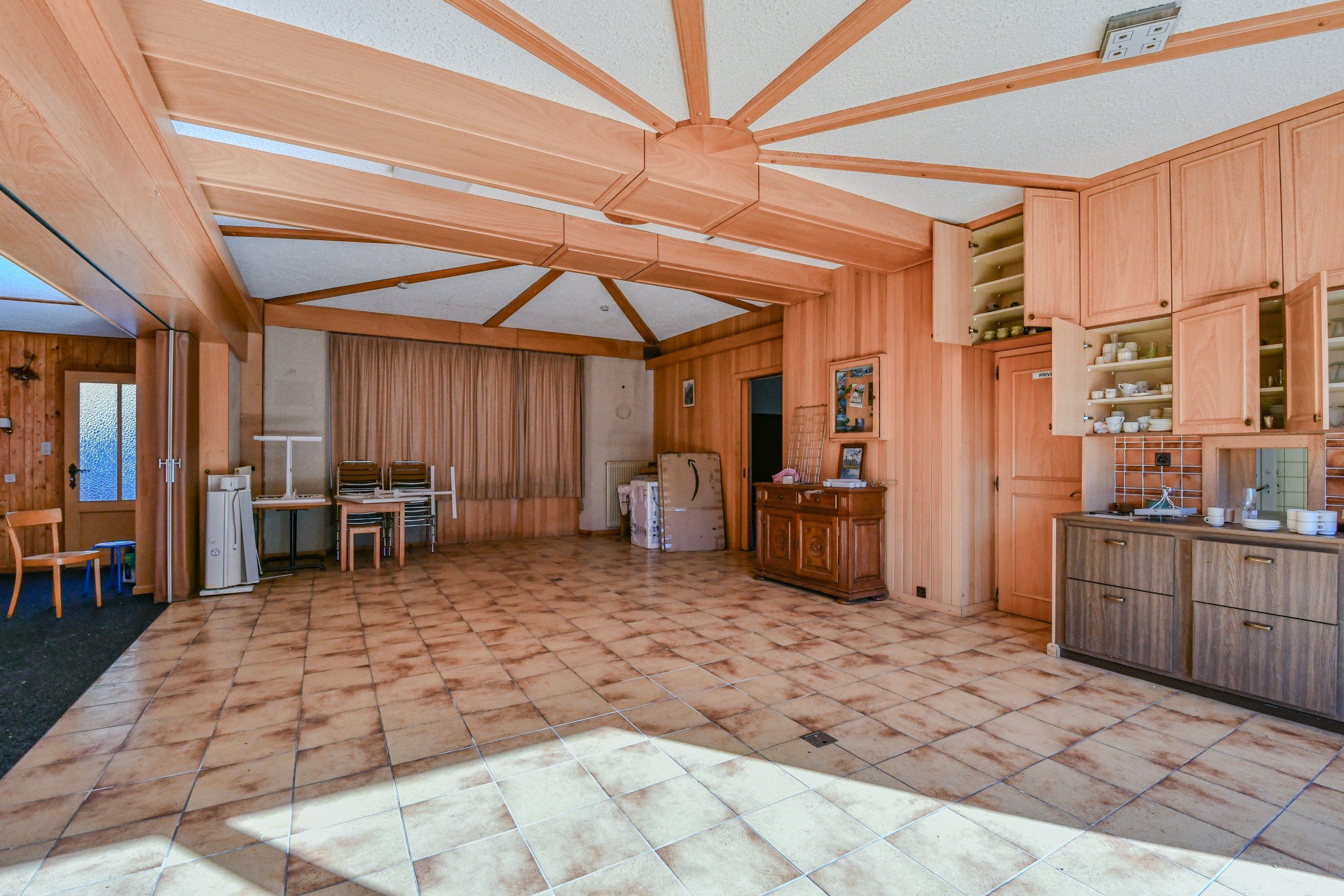 Interior view 2