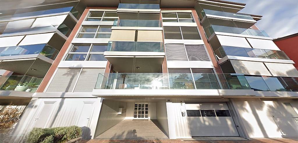 Firstview