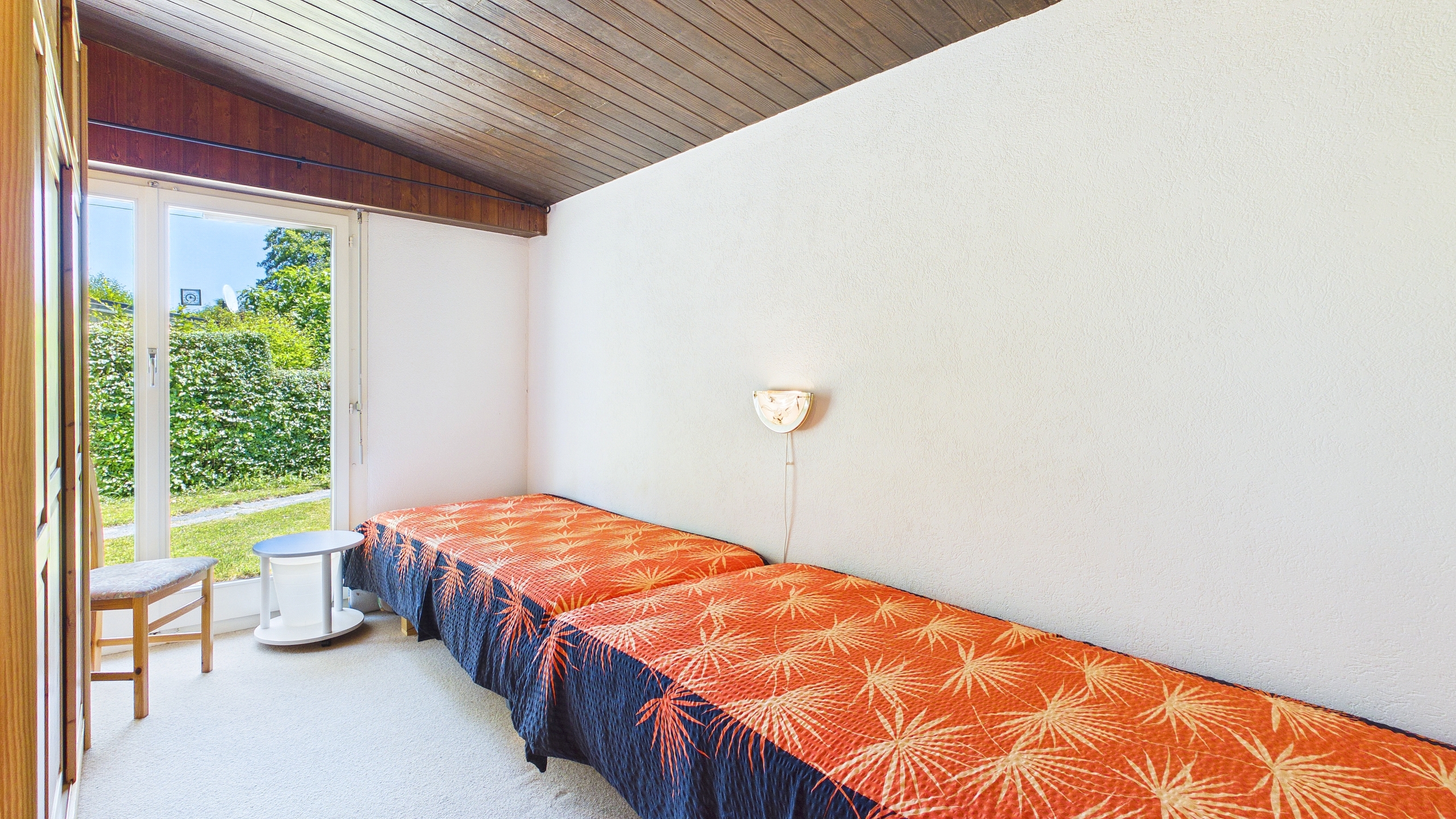 Interior view 6
