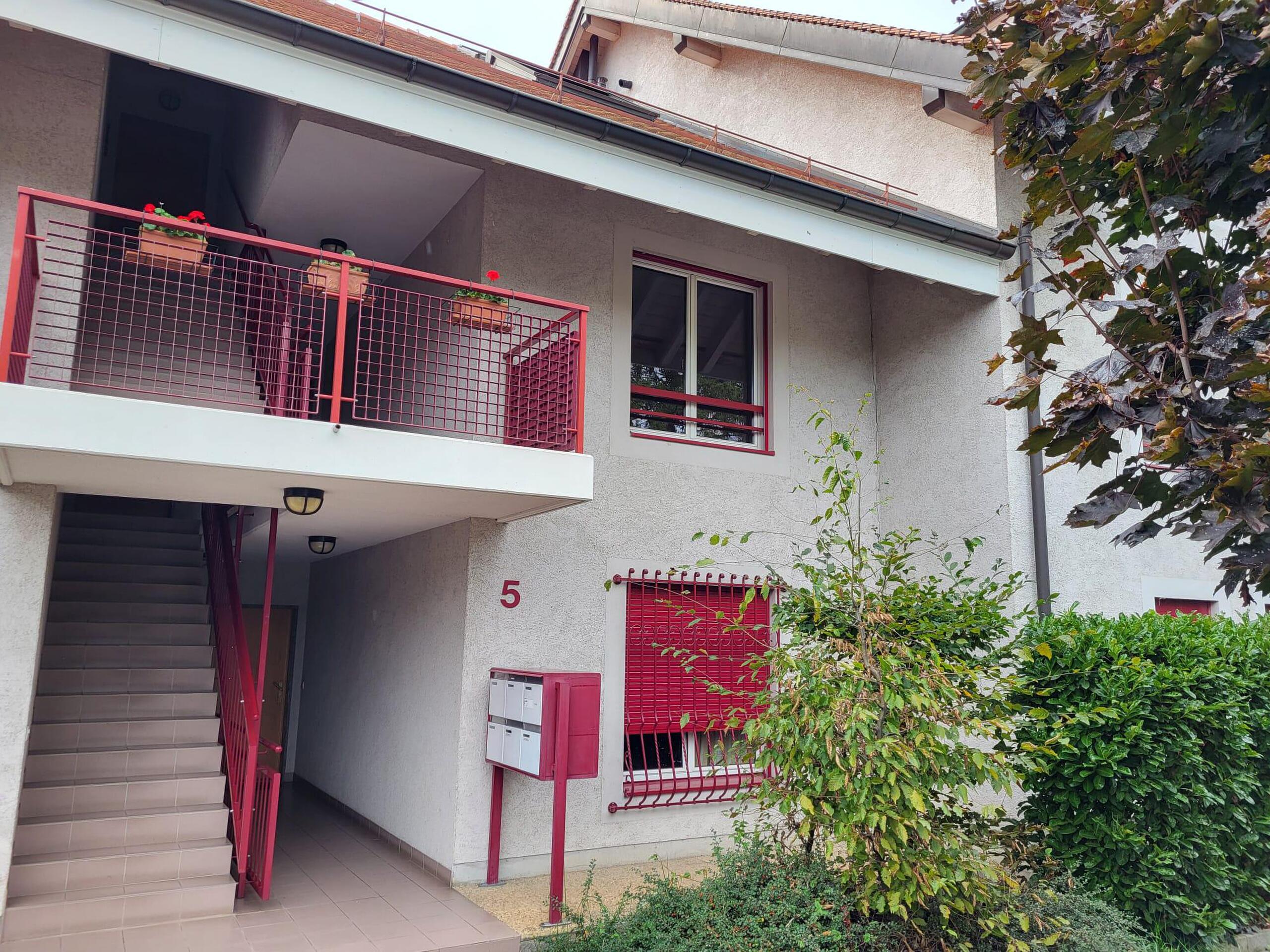 Appartement de 3 pièces en location à Meinier - Réf 570