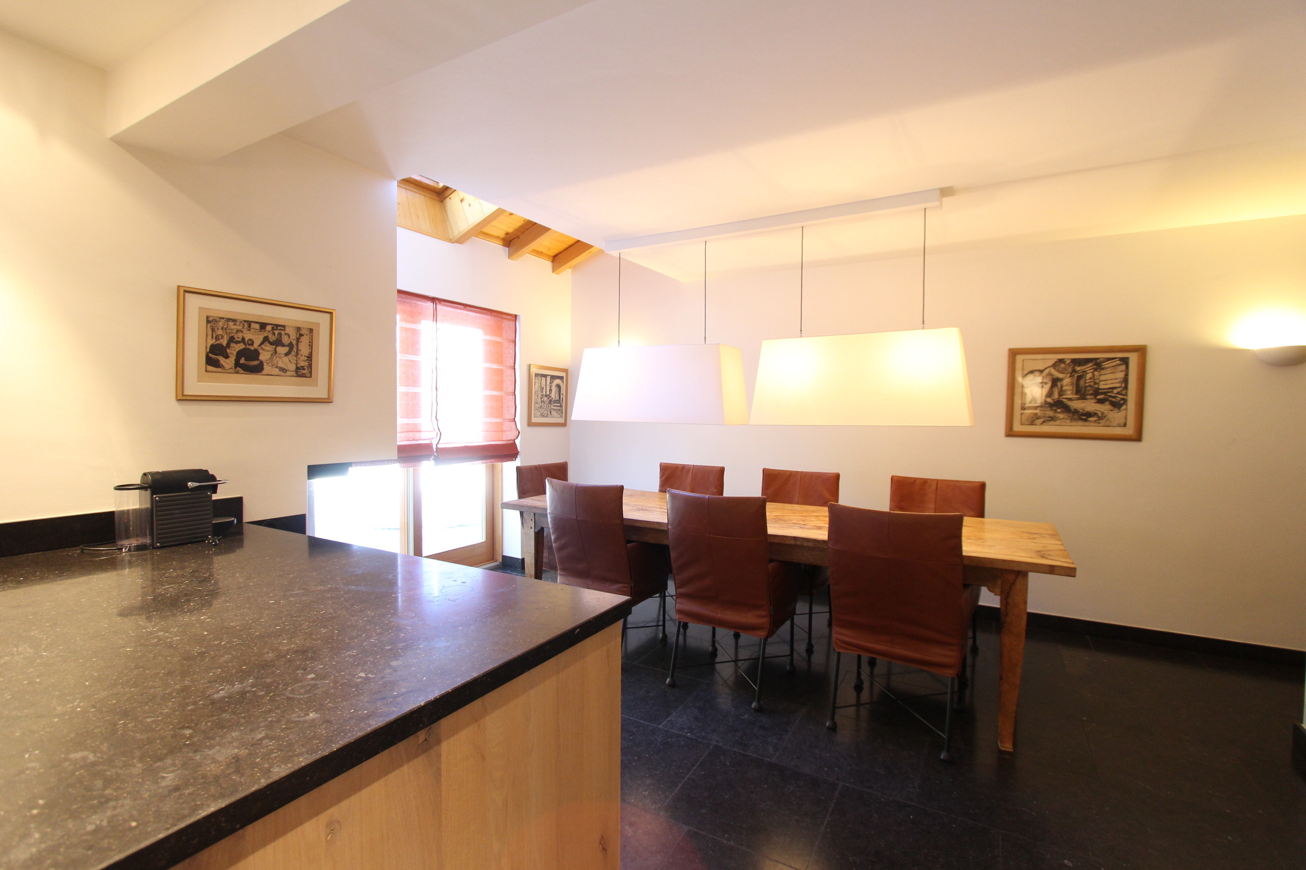Rez-de-chaussée / Salle à manger 
