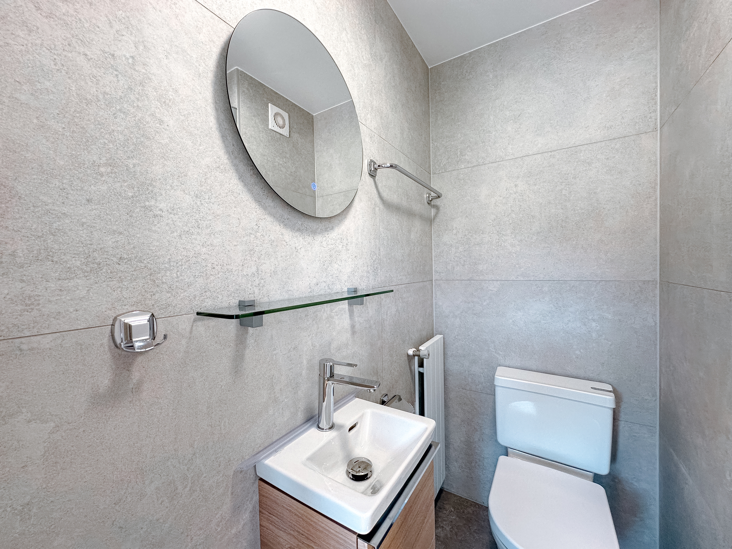 Interior view 6