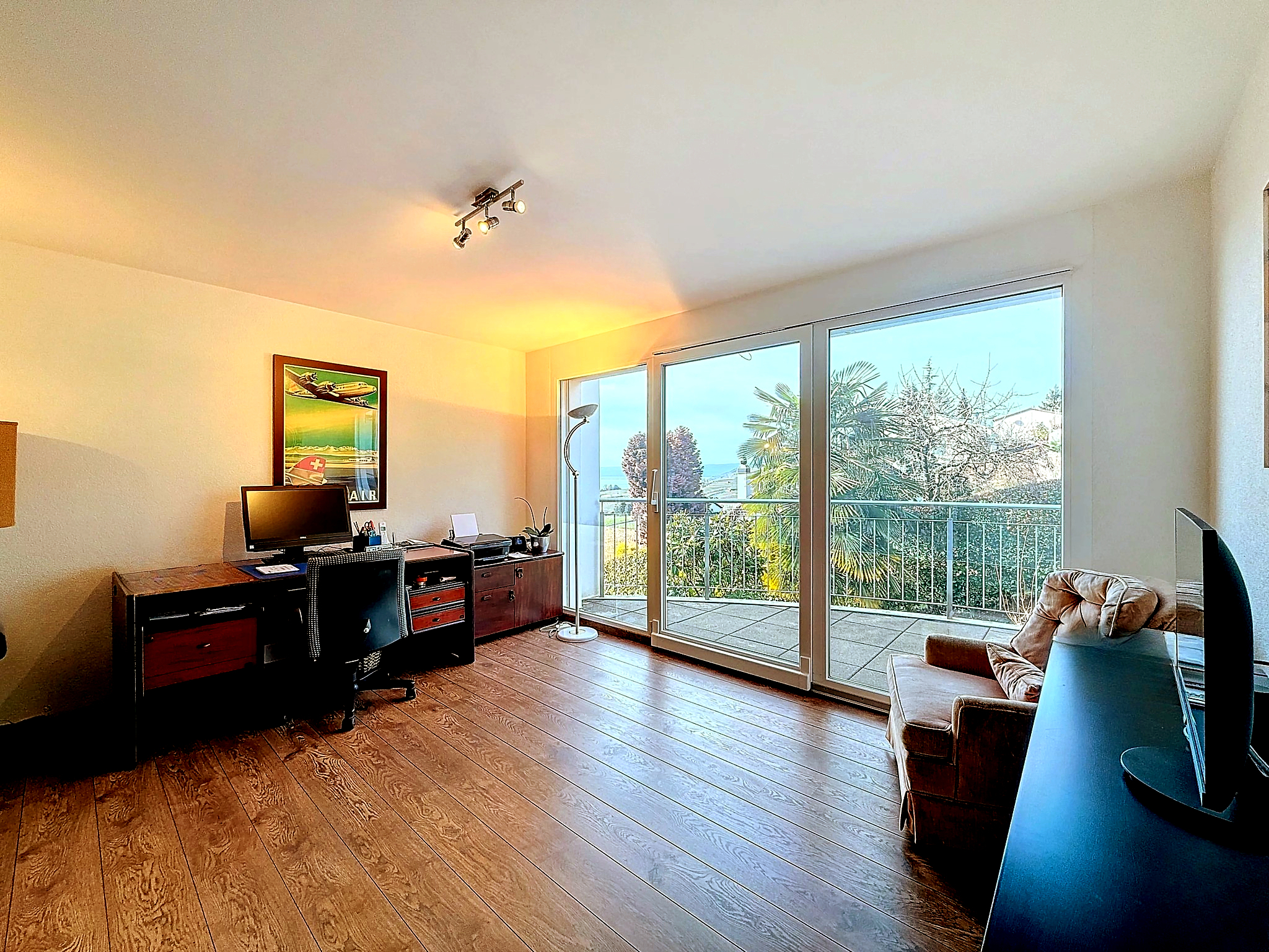 Interior view 8