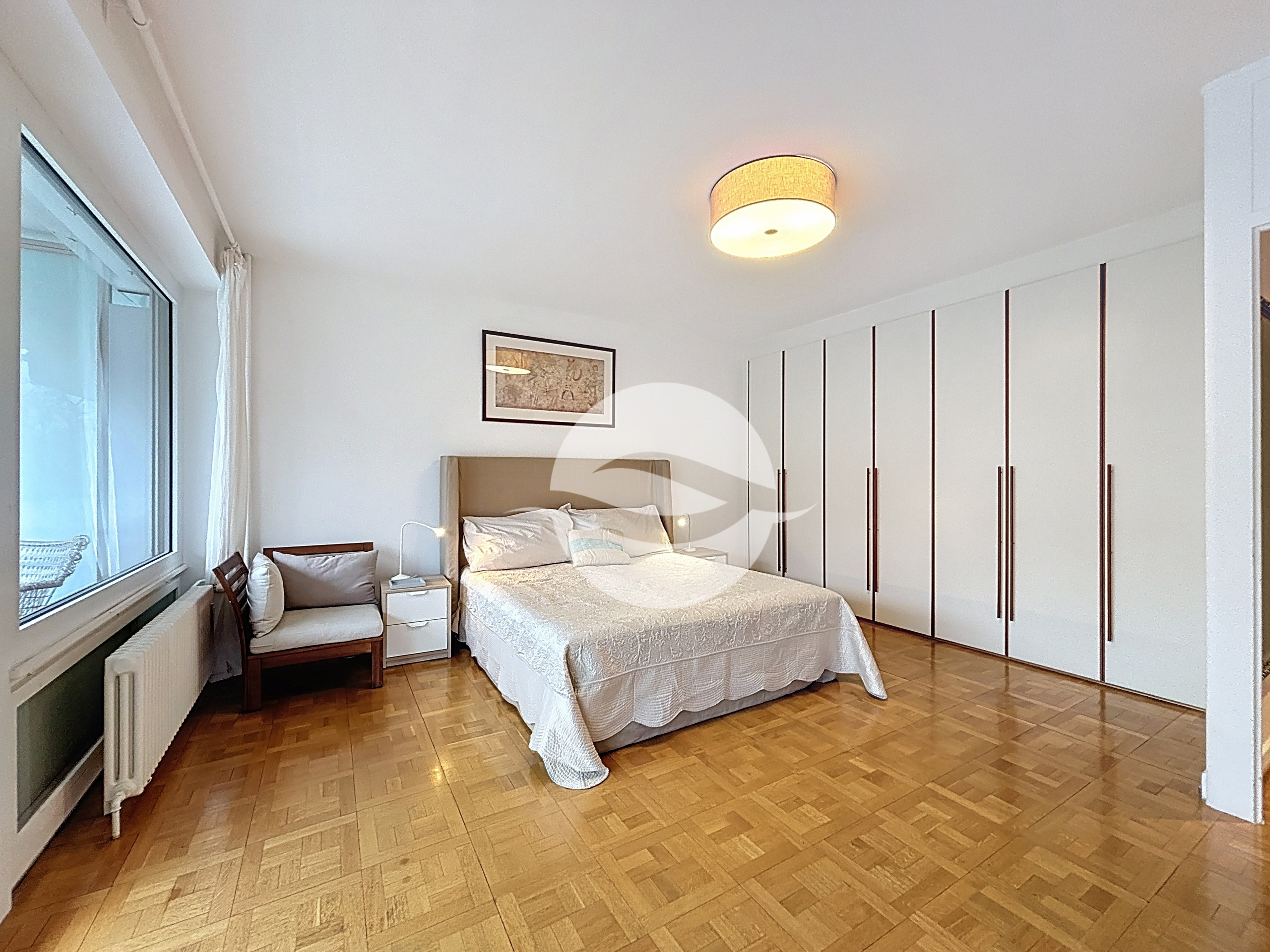 Master avec dressing et accès deuxième terrasse couverte 