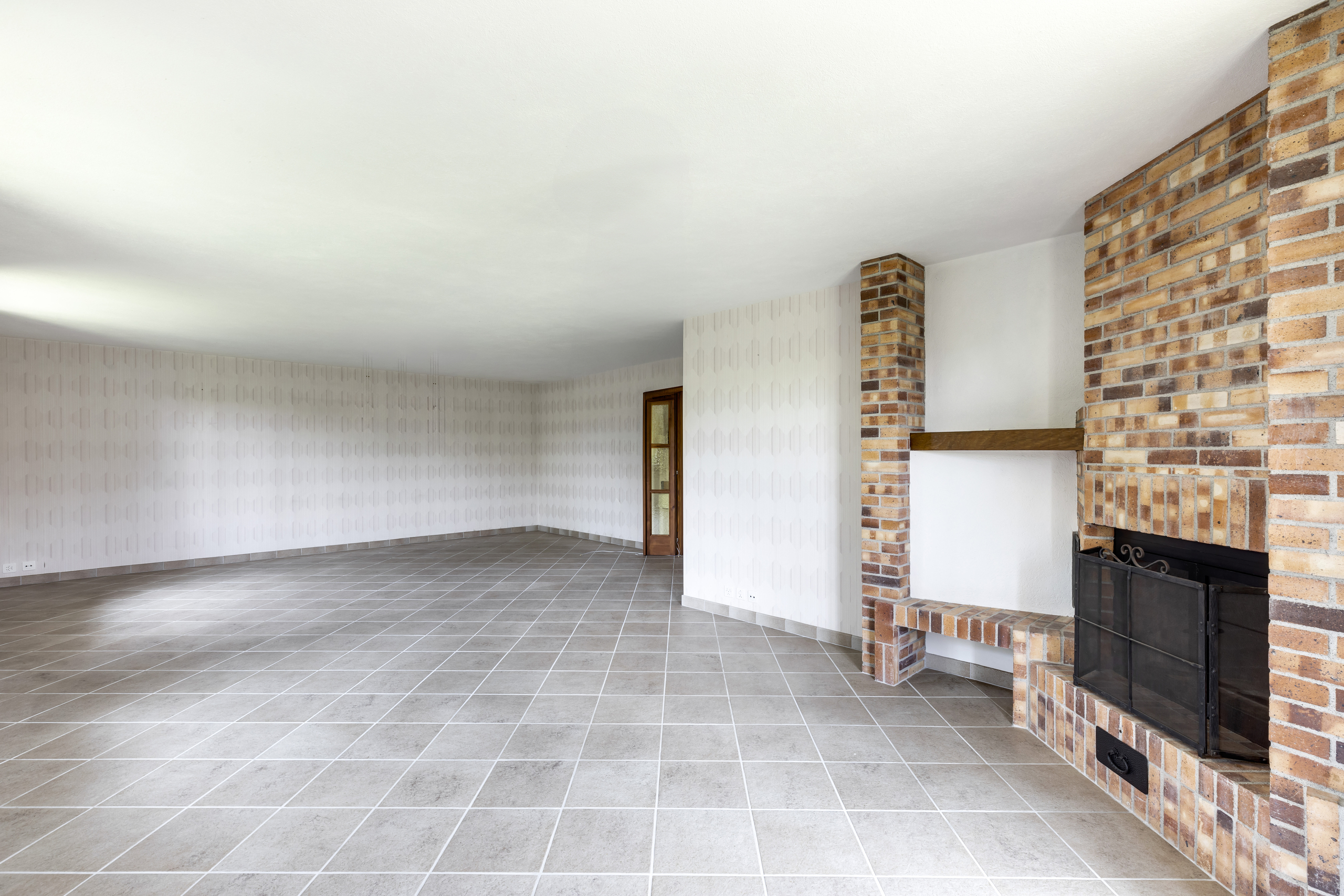 Salon avec cheminée