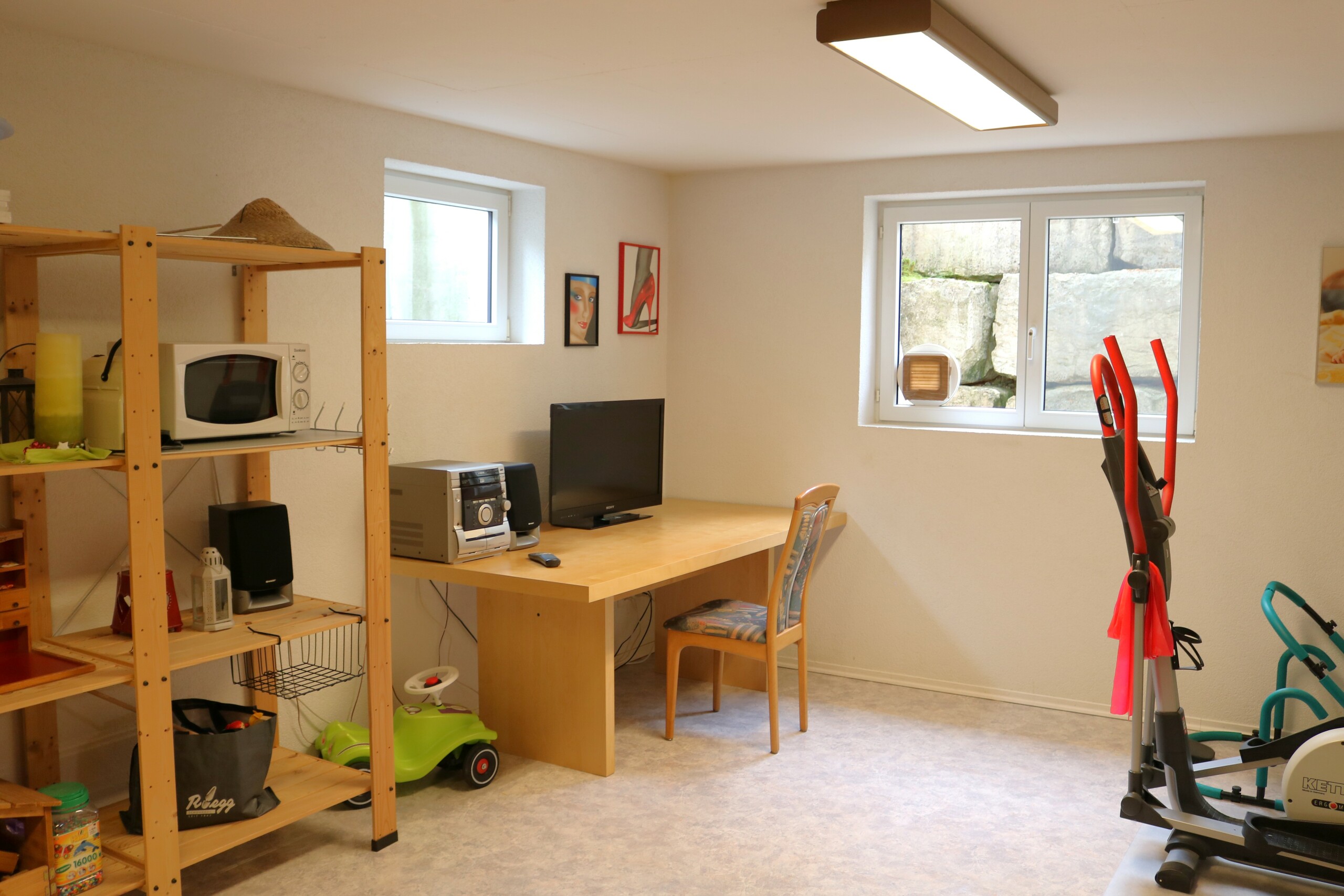 Hobbyraum UG mit 25.6 m2 Hobbyraum UG mit 25.6 m2