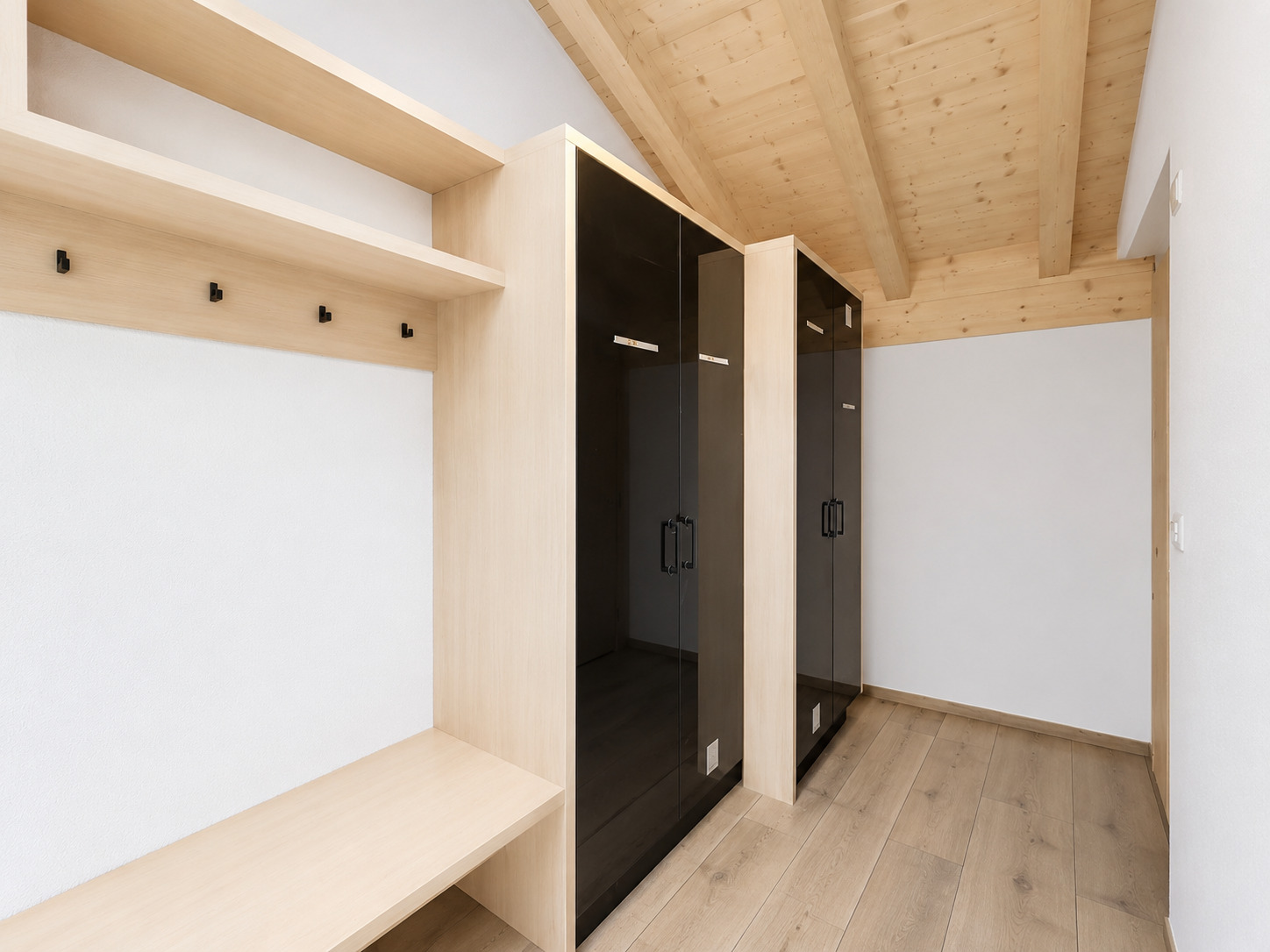 Interior view 6