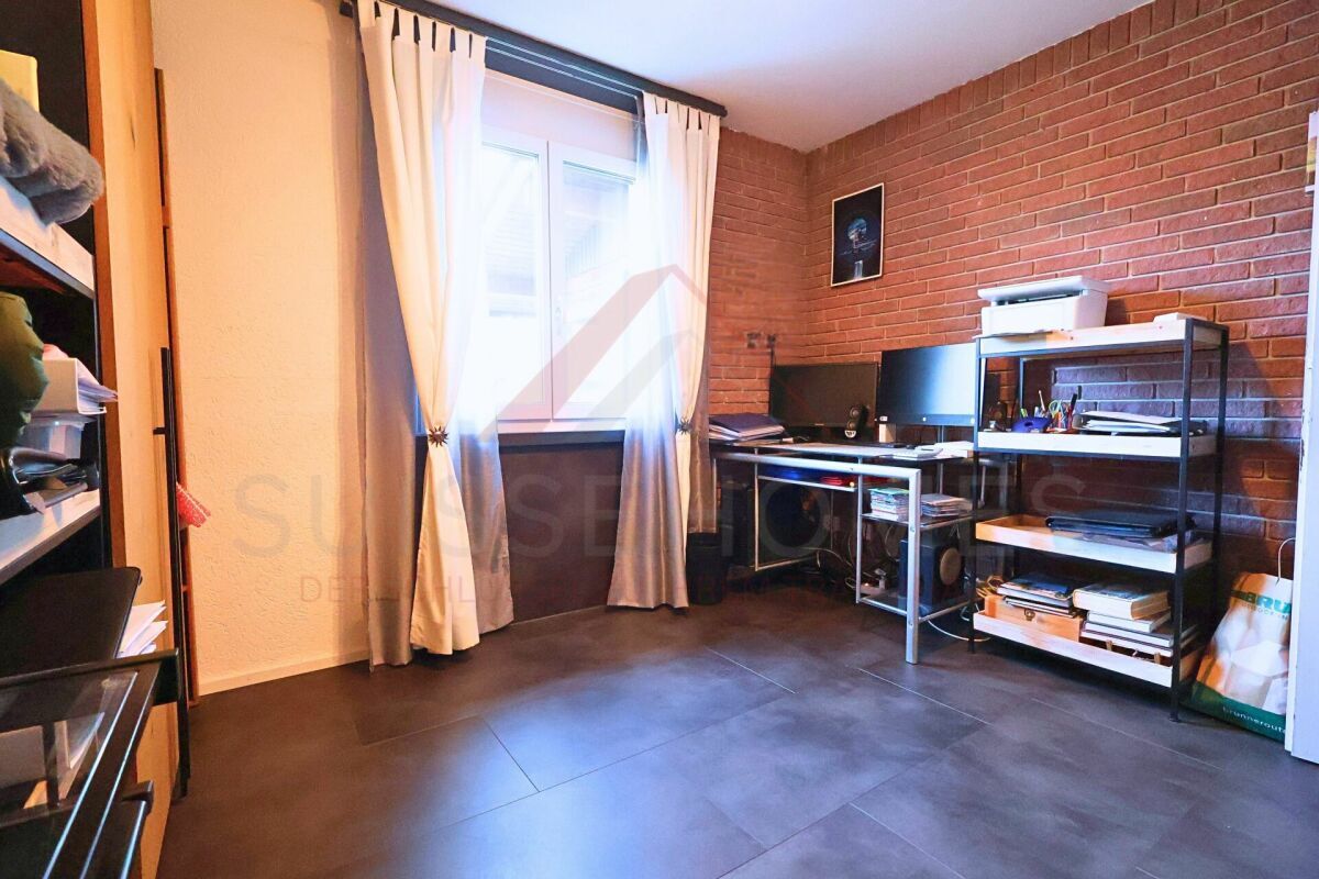 Büro / Arbeitszimmer ? Bureau