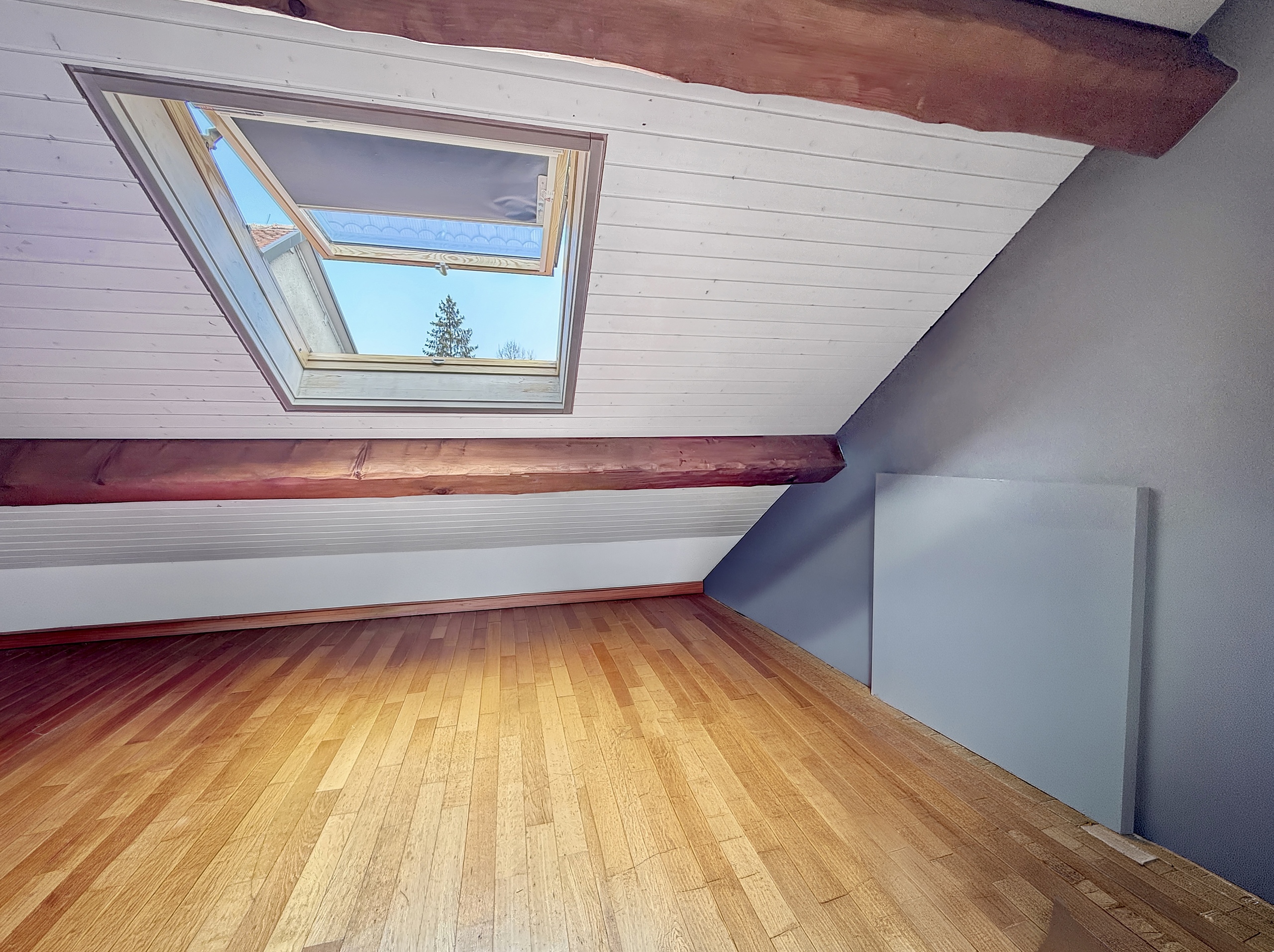 2ème chambre dans les combles