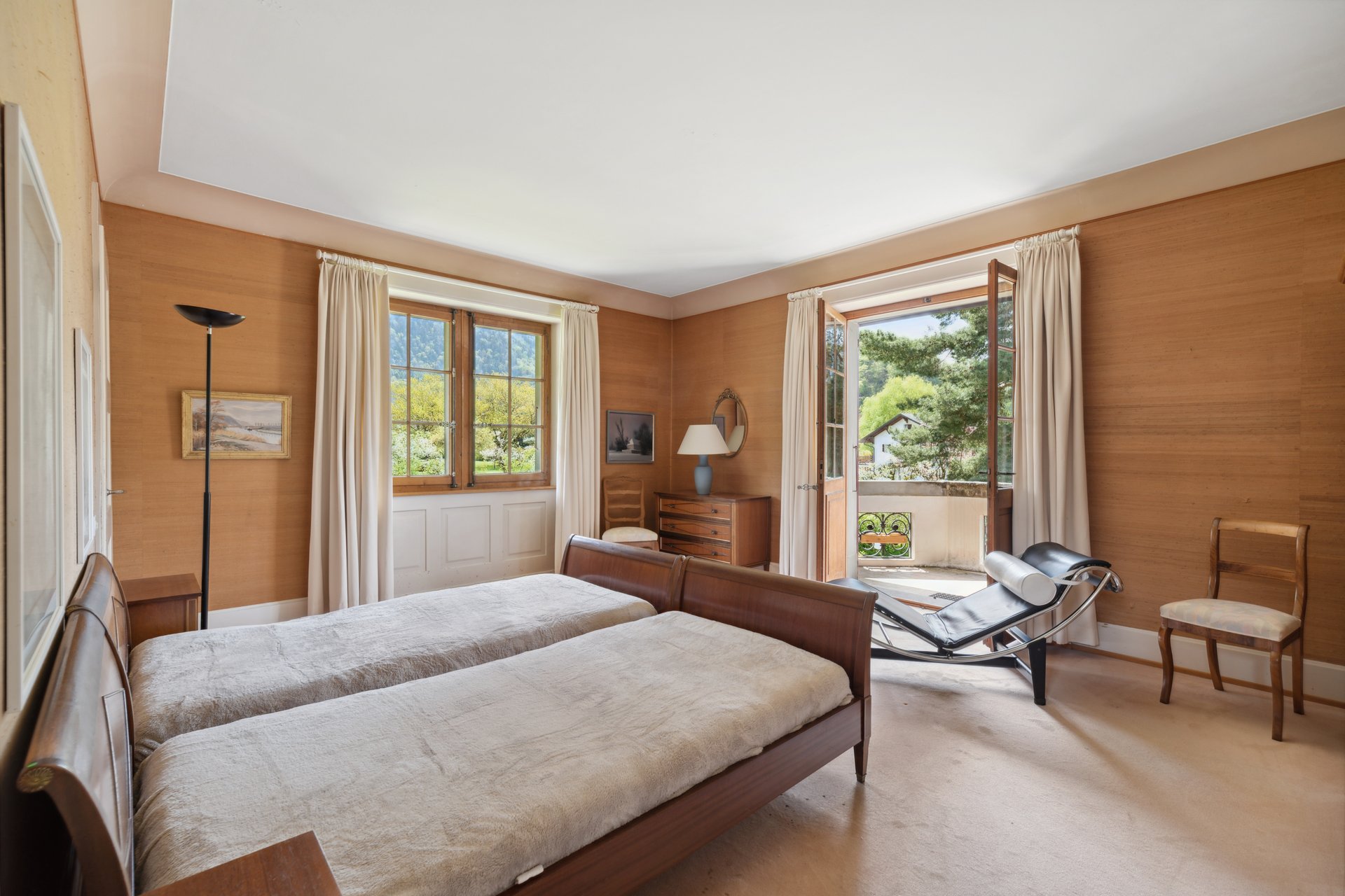 Schlafzimmer 1 mit Südbalkon